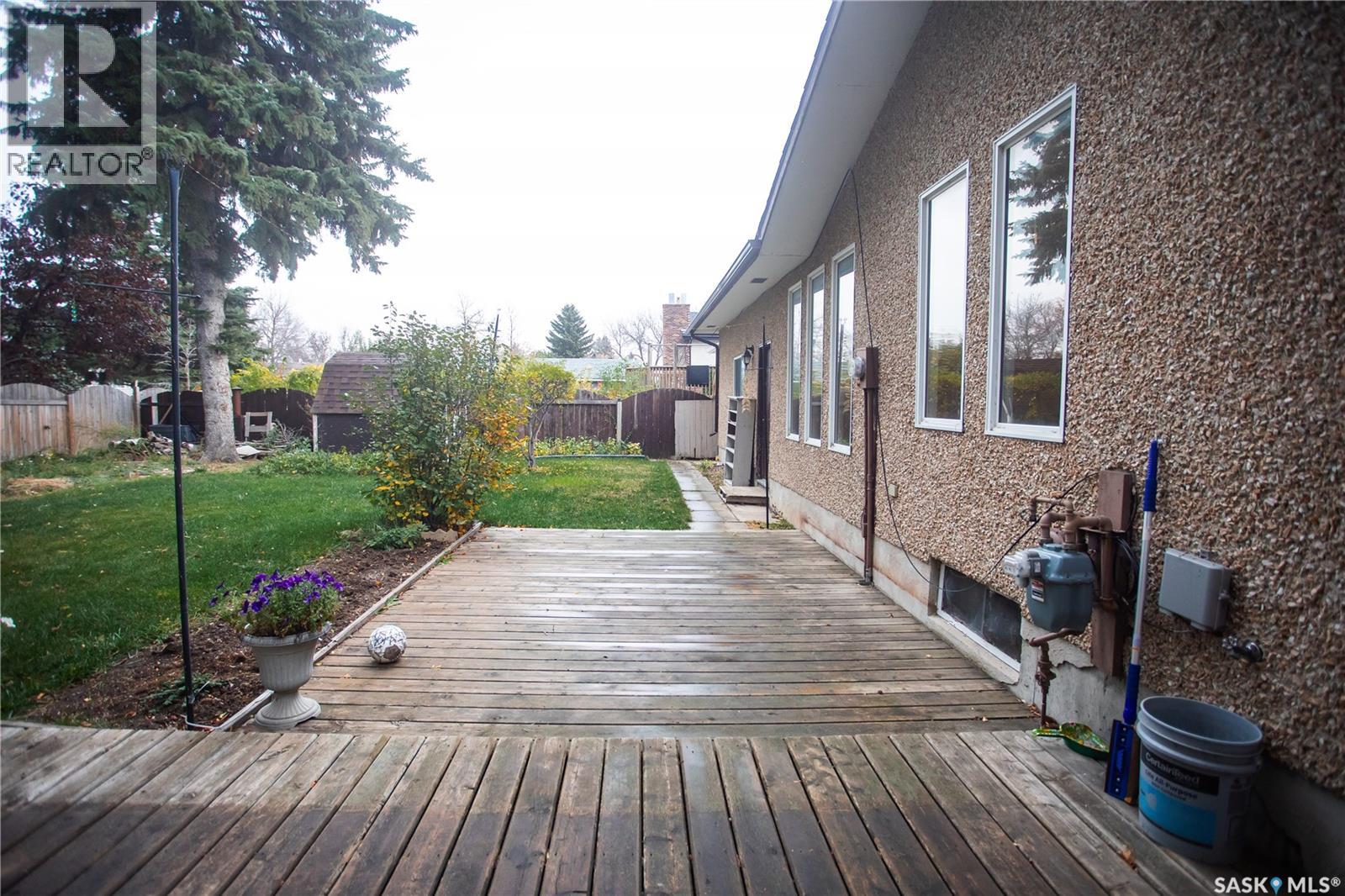 114 Willoughby Crescent Property Photo 47
