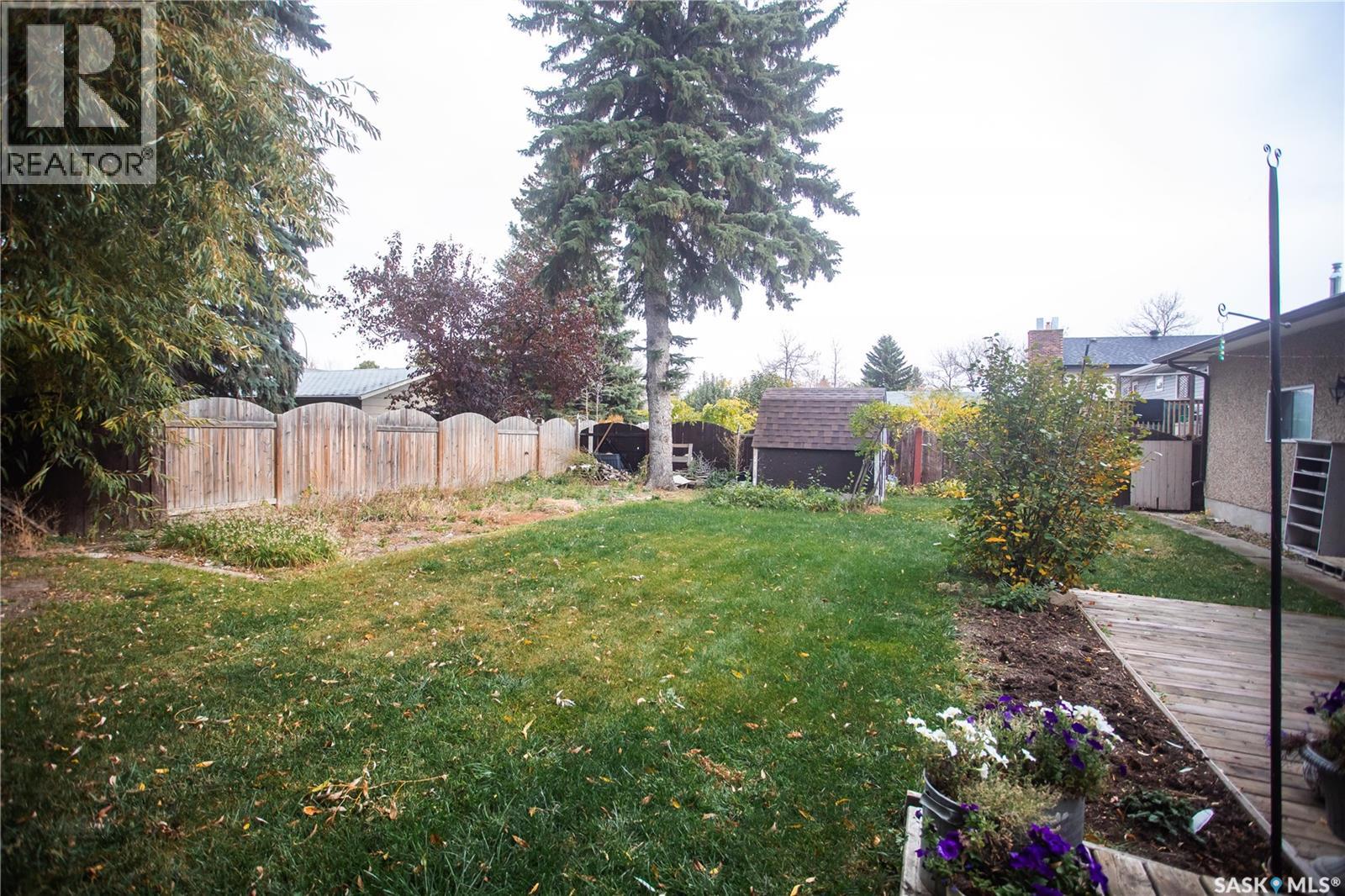 114 Willoughby Crescent Property Photo 48