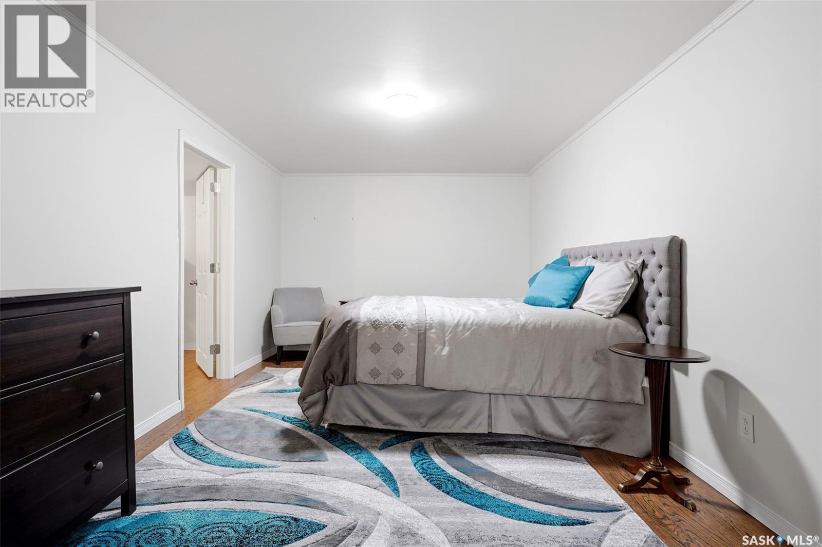 747 Sneddon Street Property Photo 25