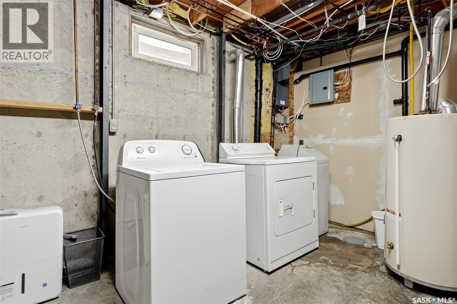 747 Sneddon Street Property Photo 30
