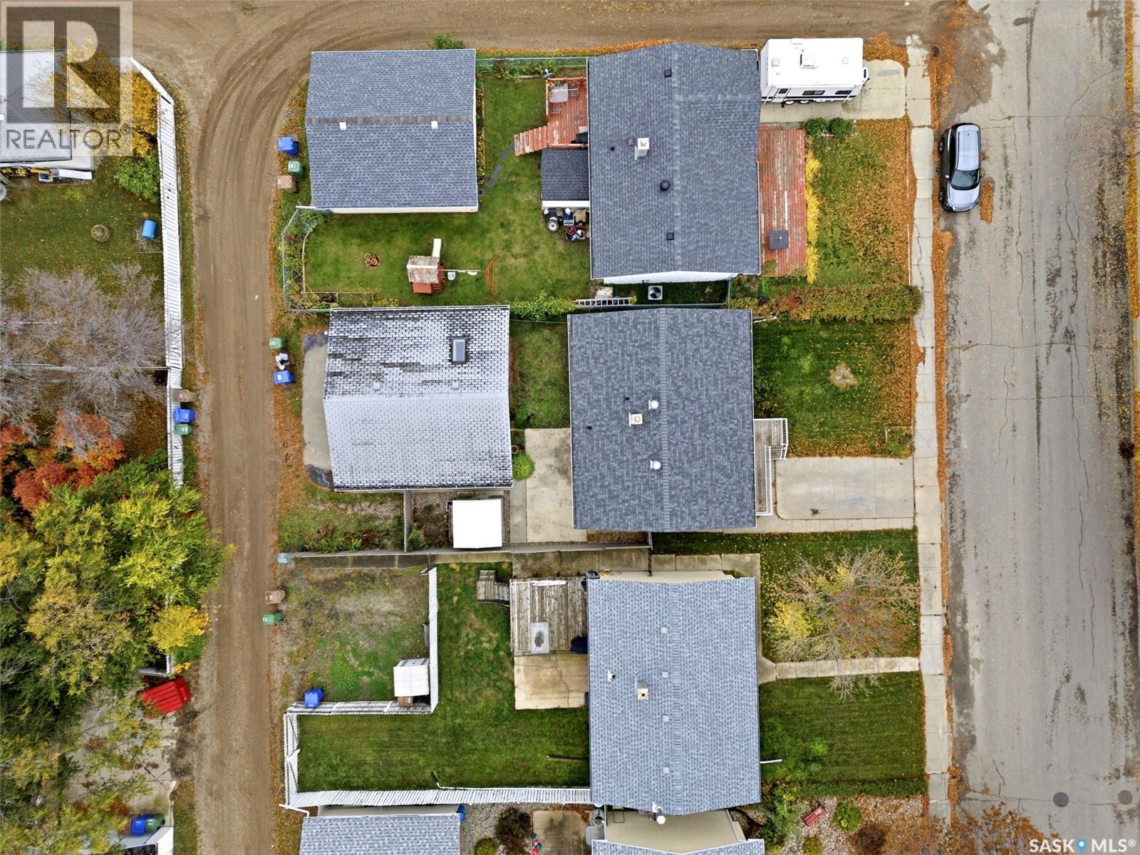 747 Sneddon Street Property Photo 46