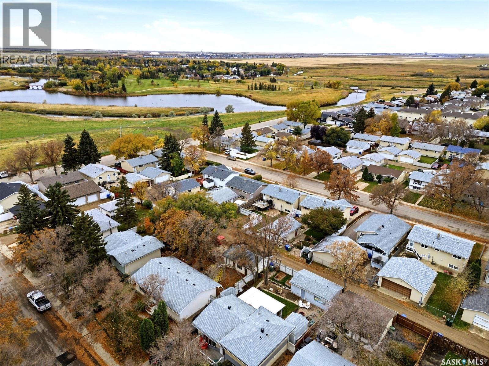 747 Sneddon Street Property Photo 48