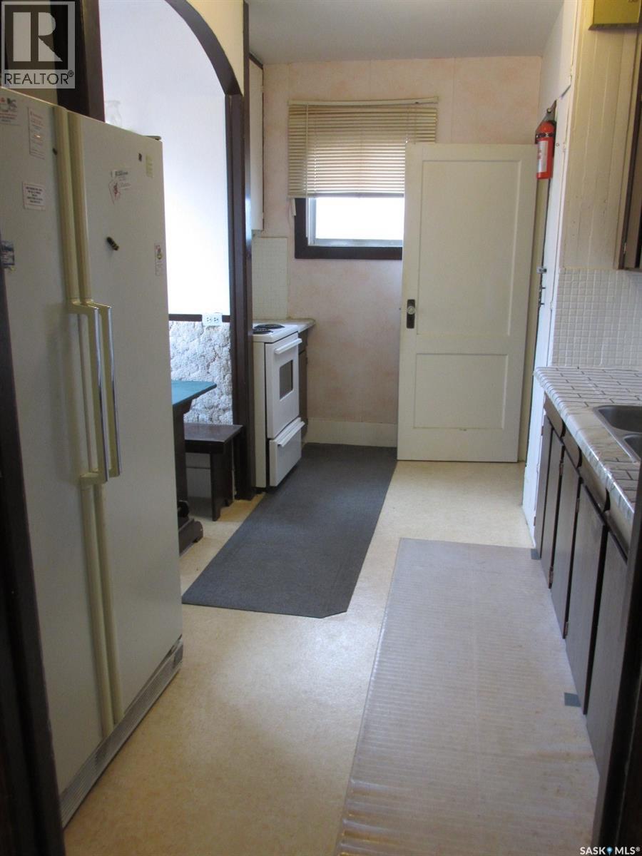 2911 Albert Street Property Photo 6