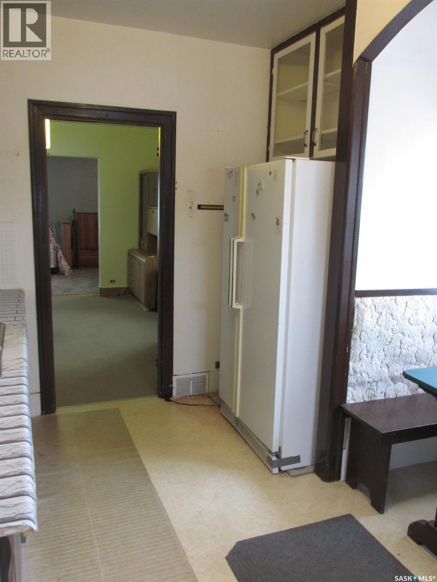 2911 Albert Street Property Photo 9