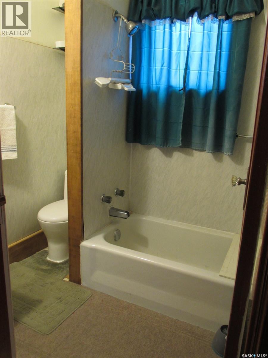 2911 Albert Street Property Photo 23