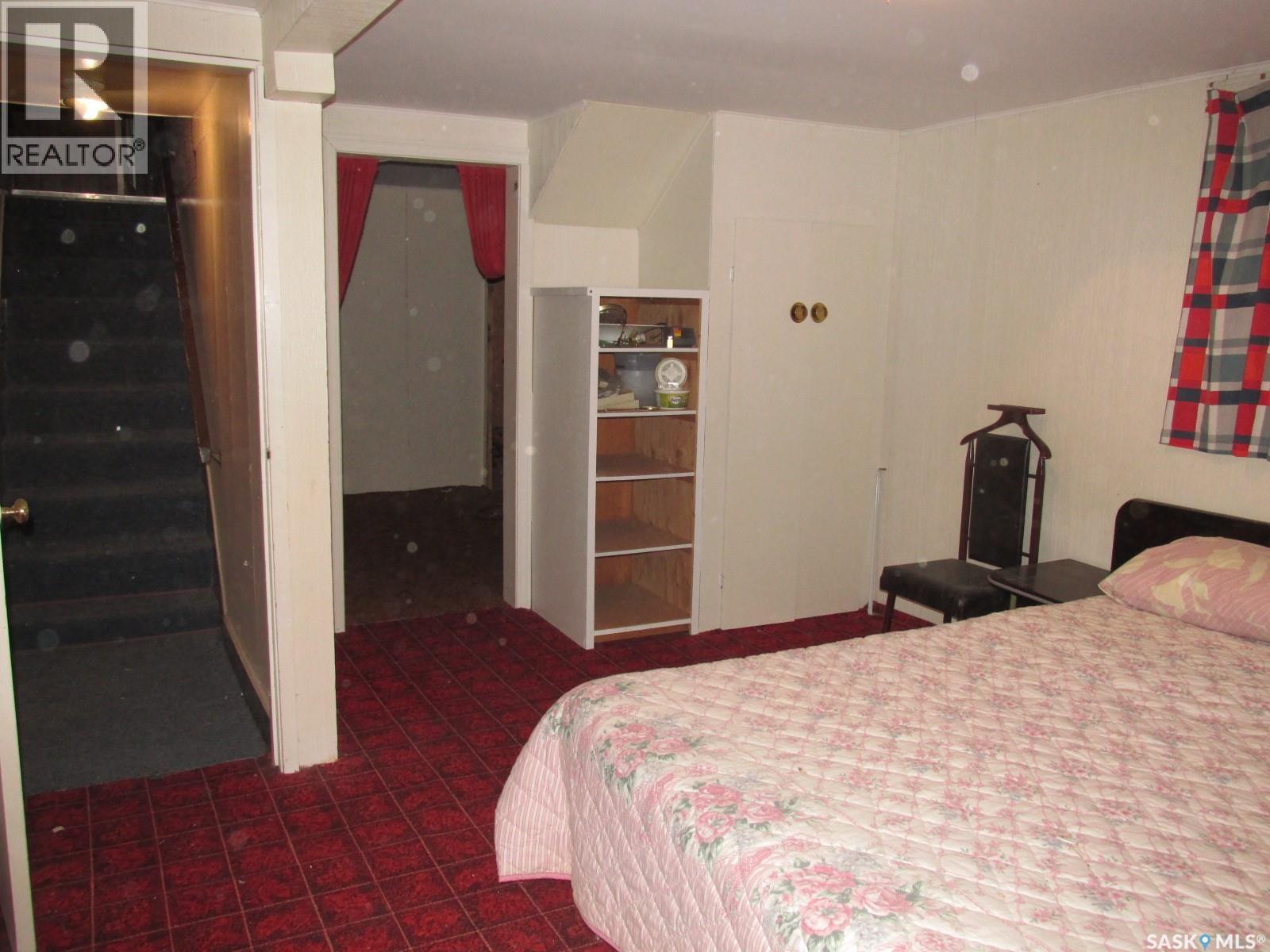 2911 Albert Street Property Photo 28