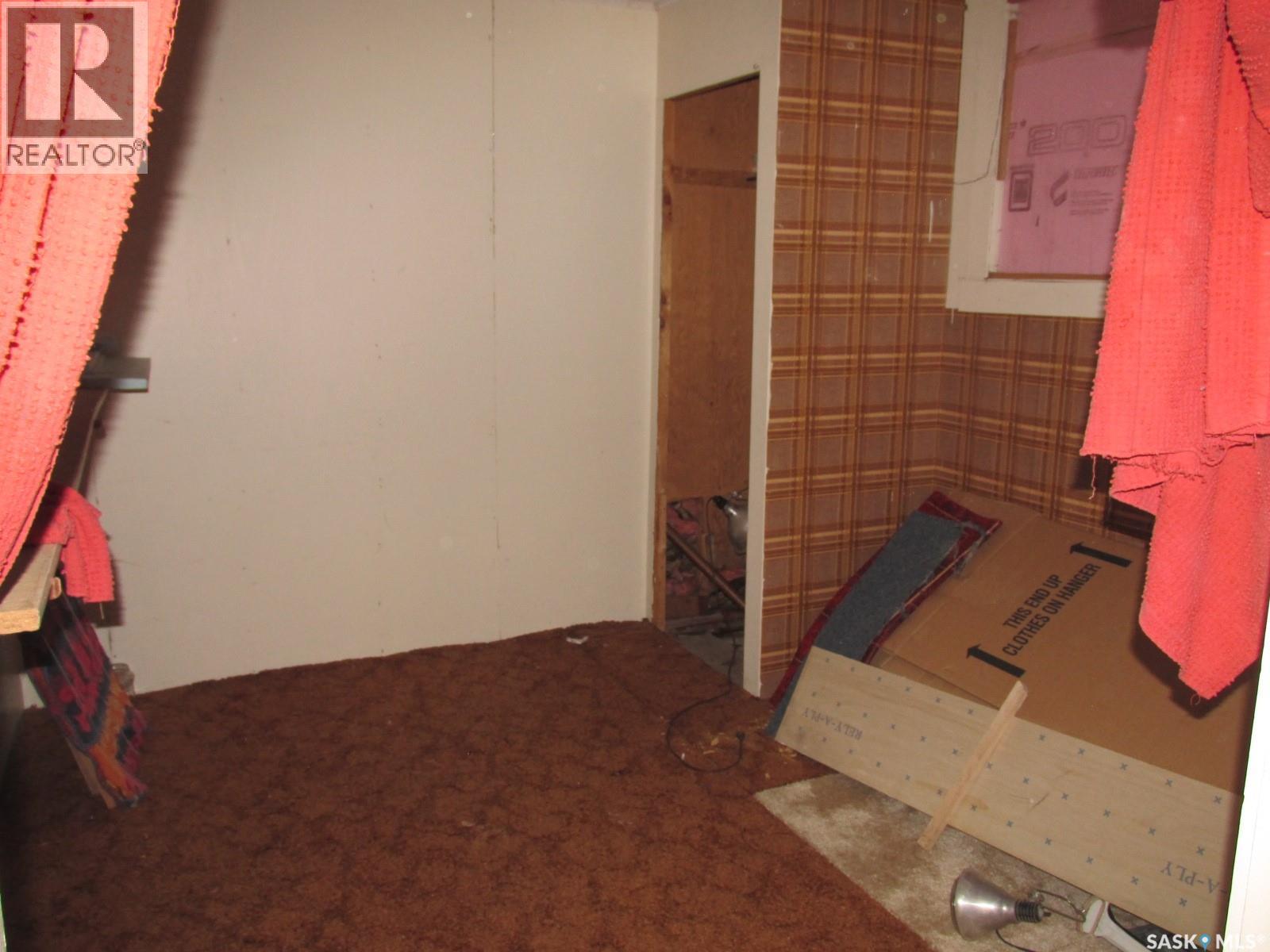 2911 Albert Street Property Photo 29