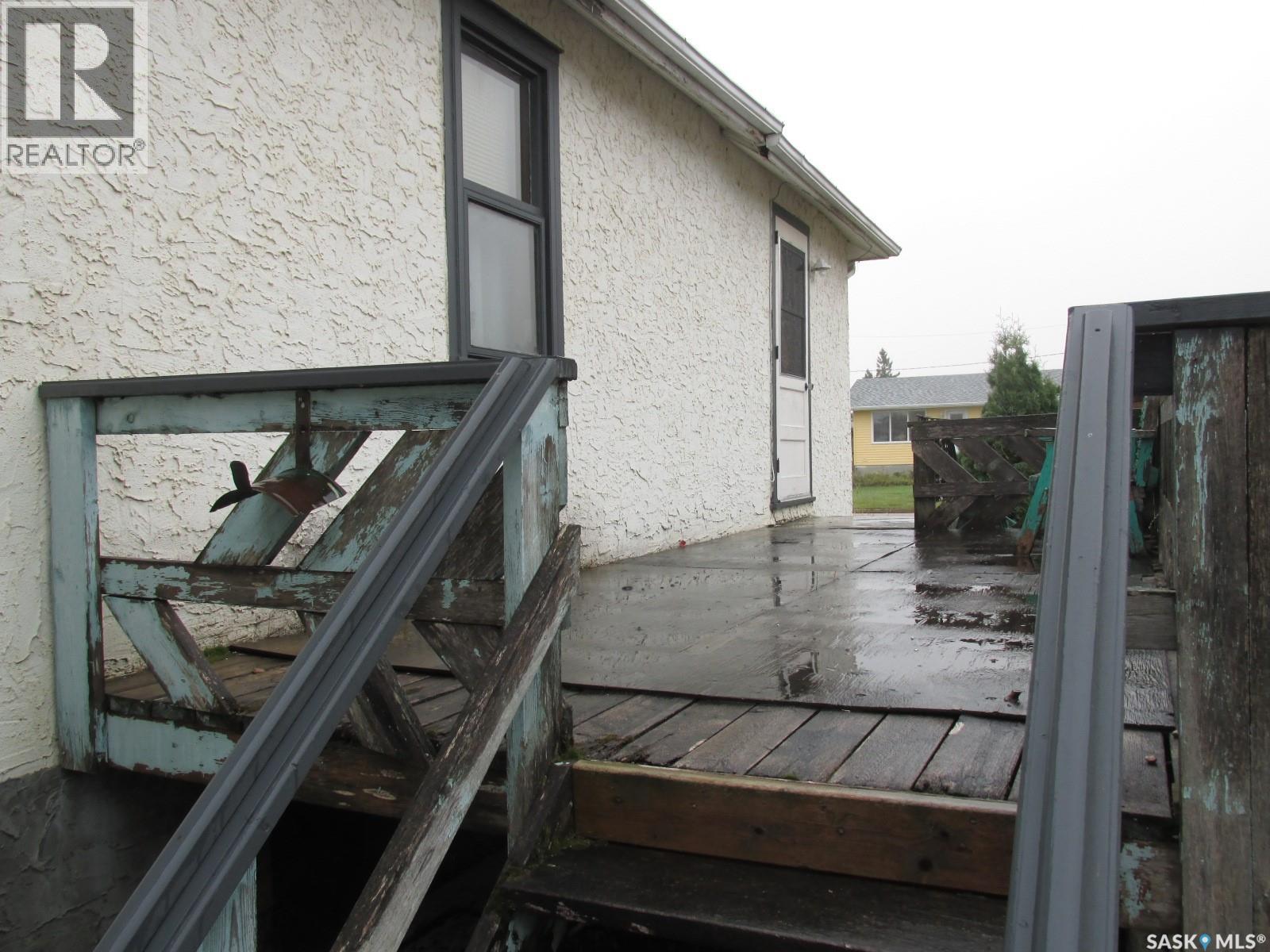 2911 Albert Street Property Photo 38