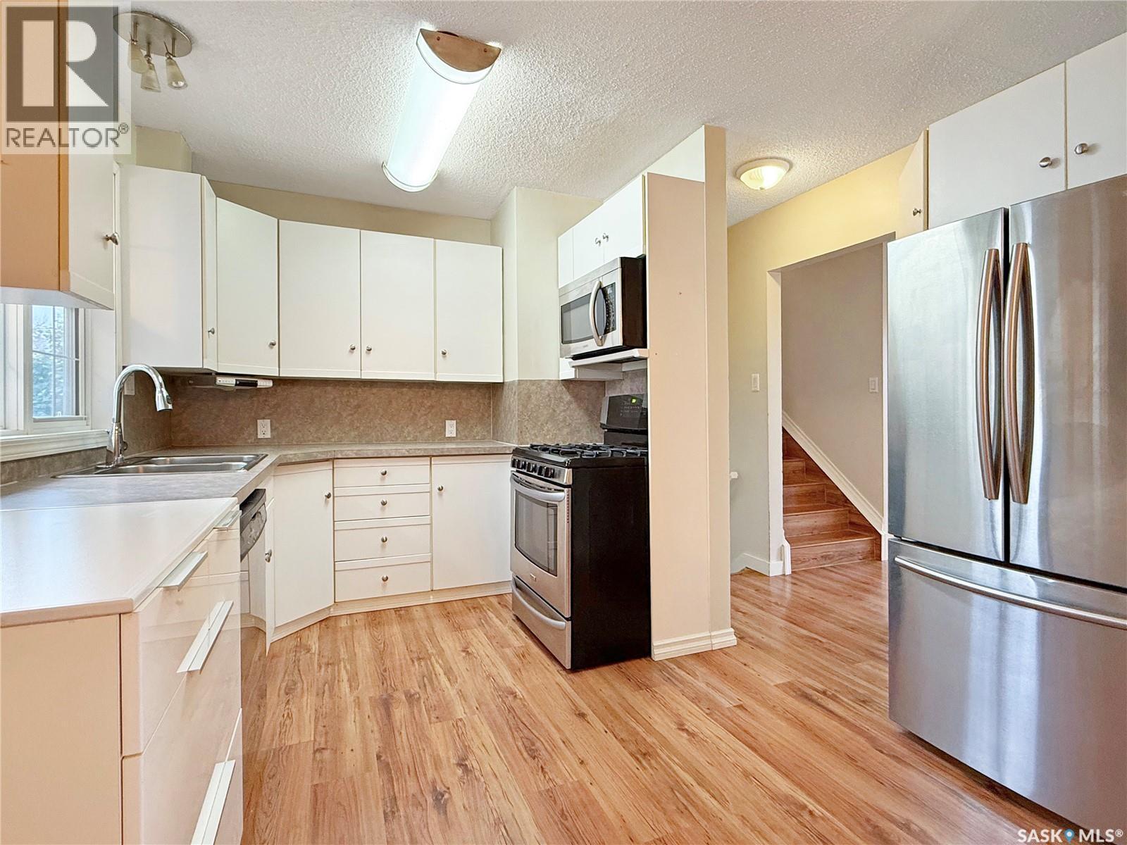 943 11th Avenue Ne Property Photo 5