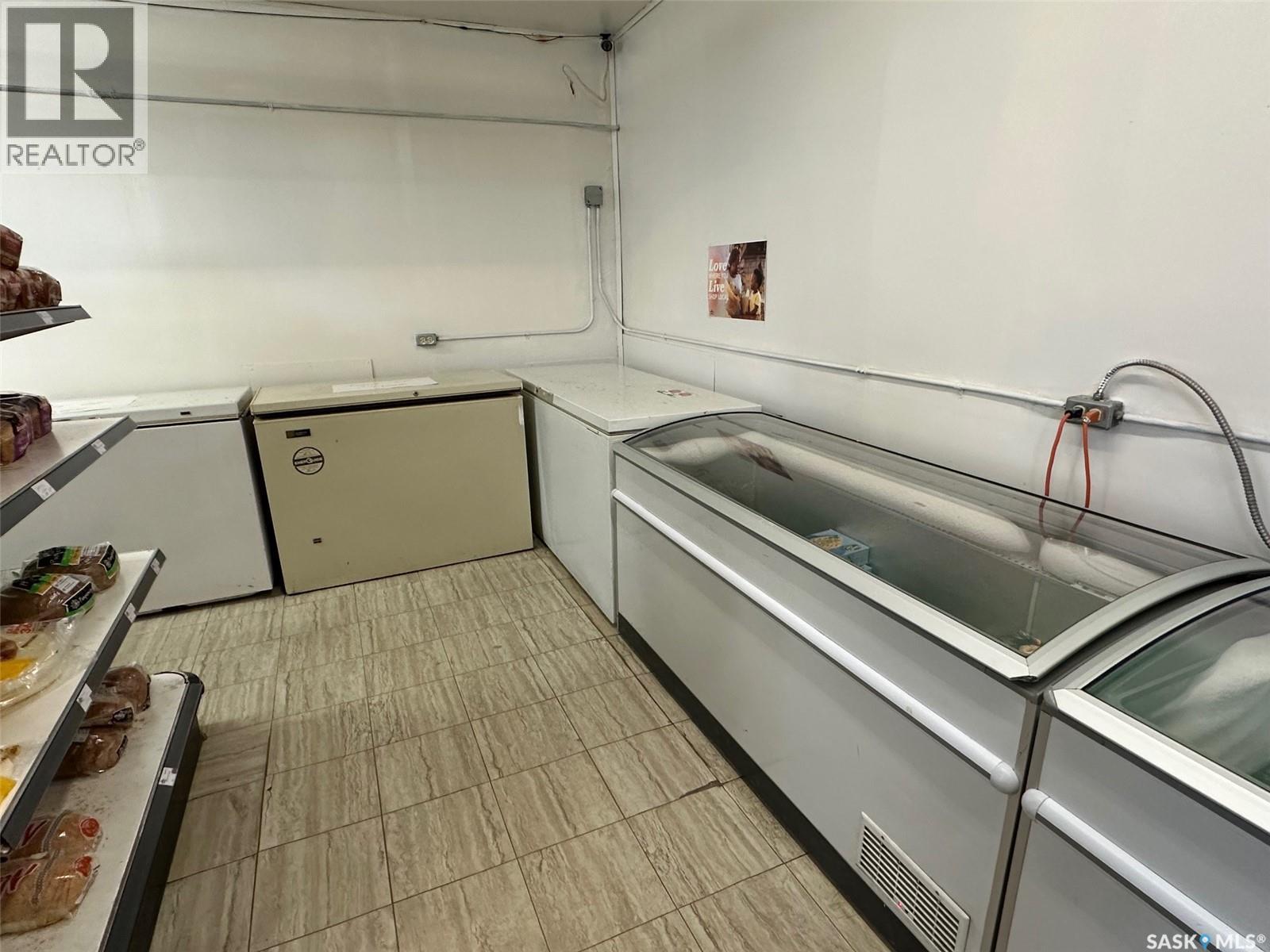 108 Lincoln Avenue Property Photo 15