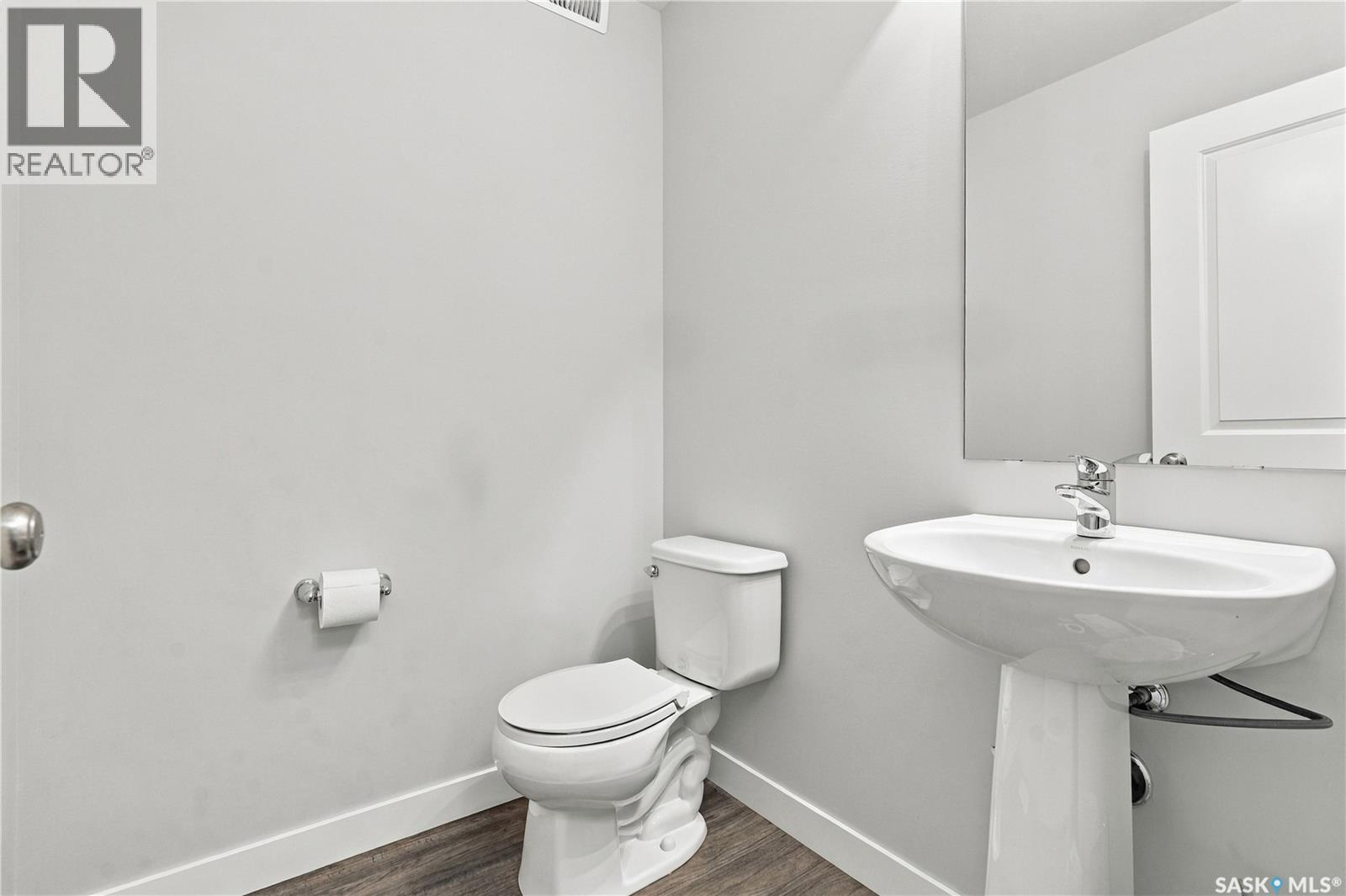 3241 Green Water Drive Property Photo 17