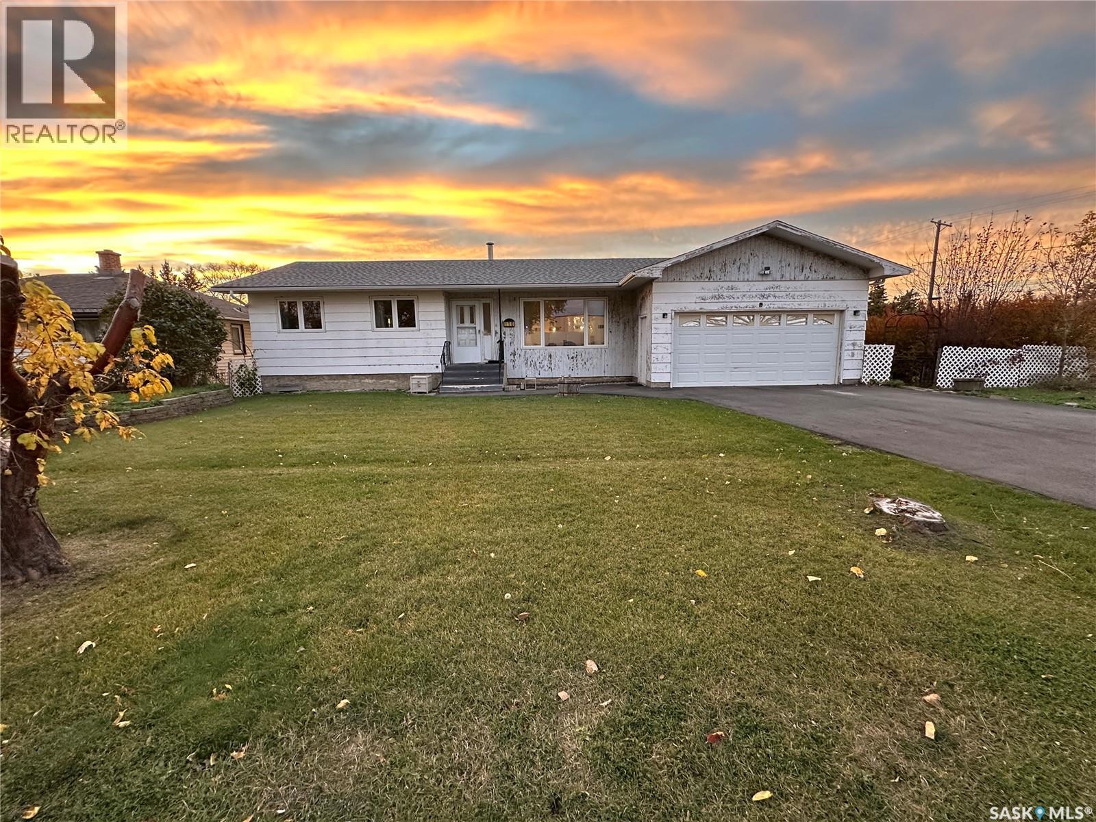 110 Railway Avenue Property Photo 1