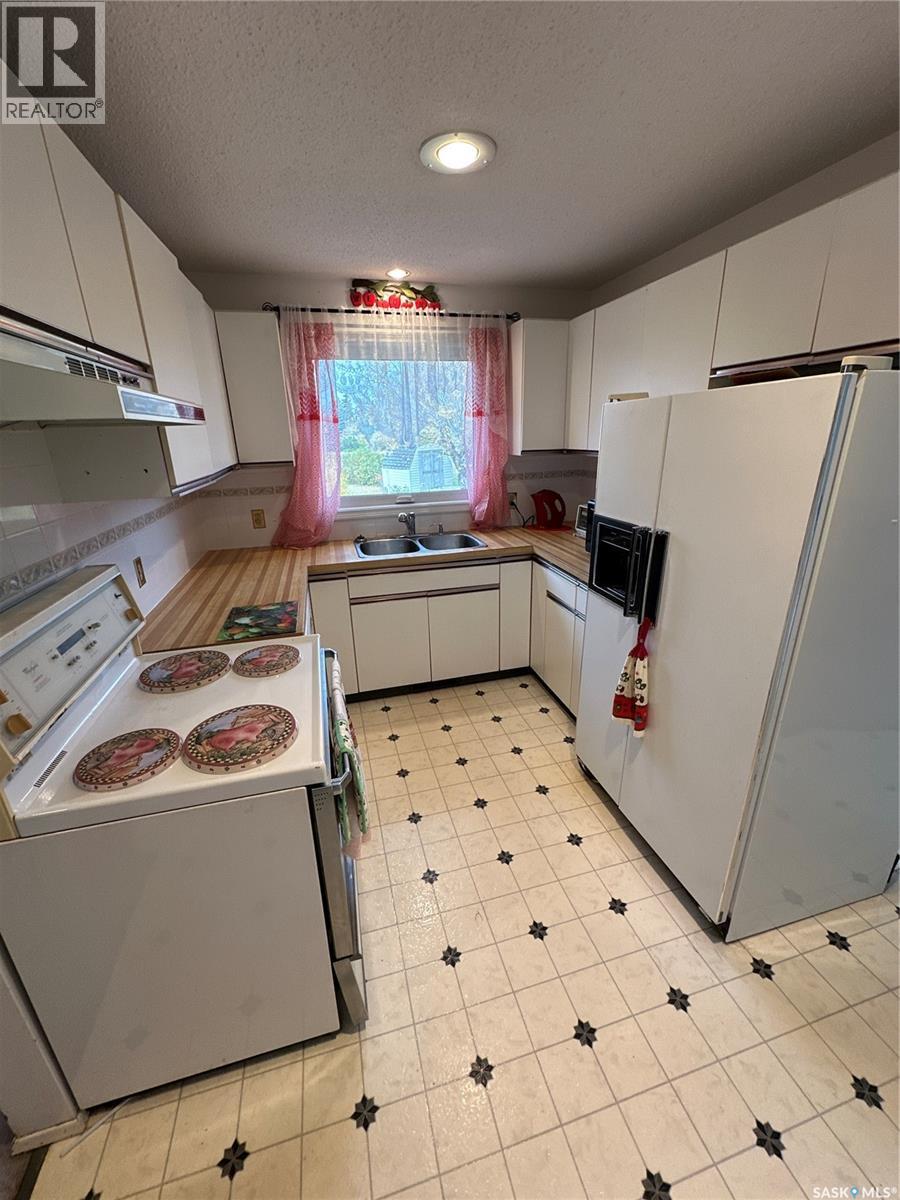 110 Railway Avenue Property Photo 3