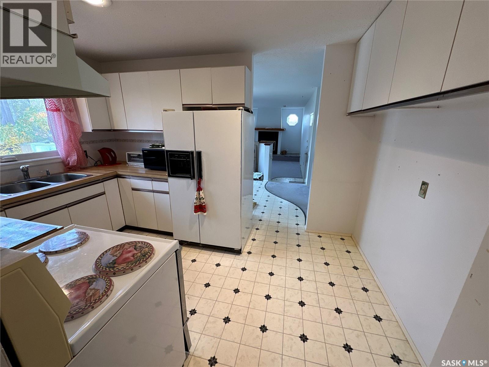 110 Railway Avenue Property Photo 4