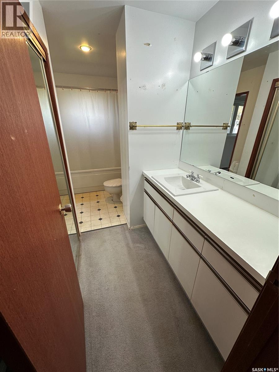 110 Railway Avenue Property Photo 17