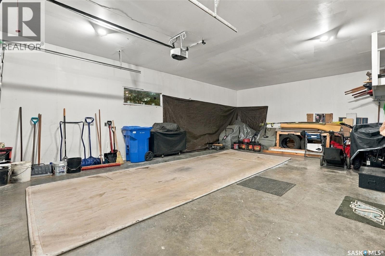 98 Magee Crescent Property Photo 37