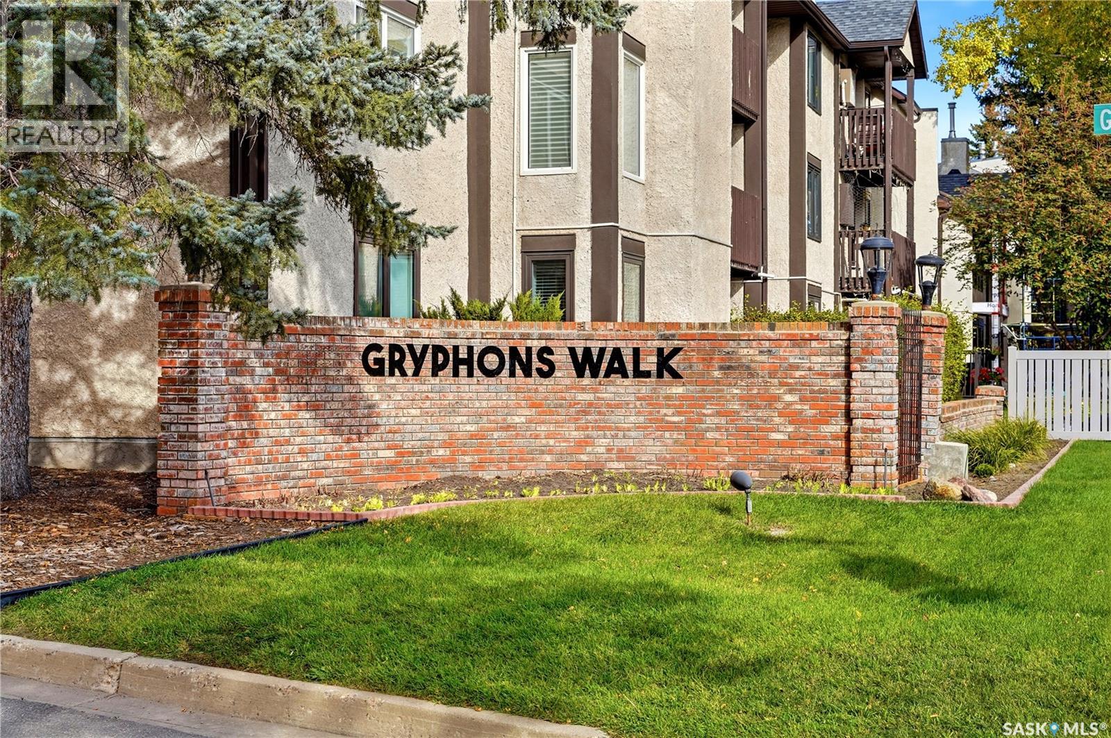 304 1002 Gryphons Walk Property Photo 36