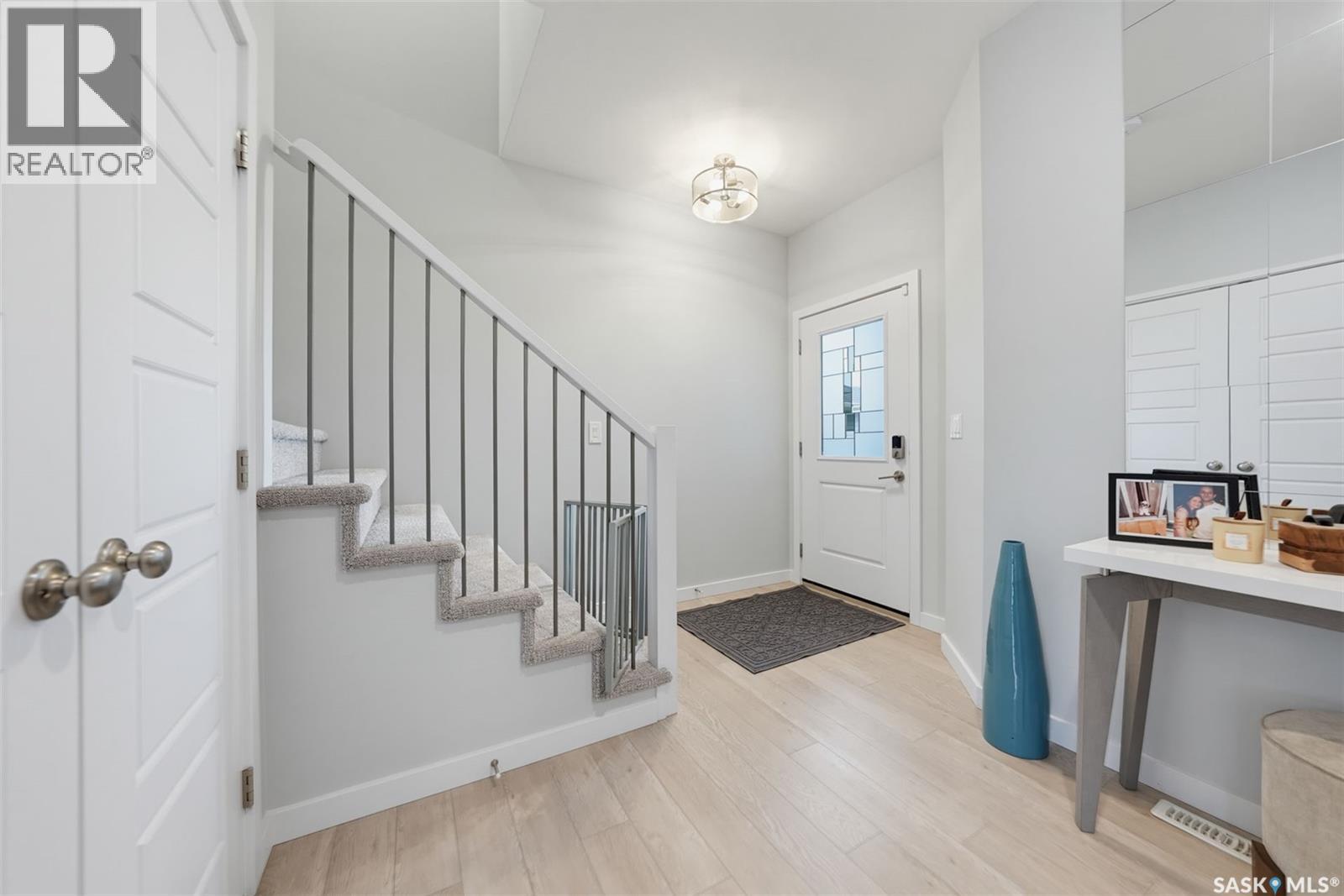 574 Mcfaull Crescent Property Photo 4