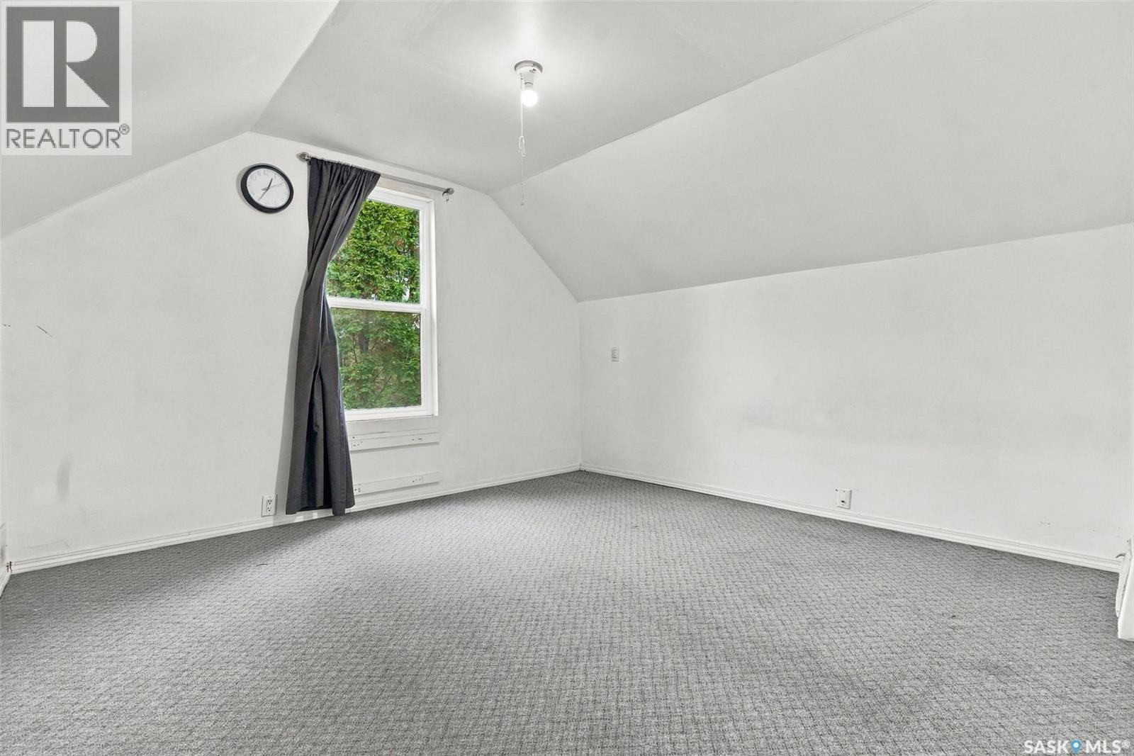 741 H Avenue S Property Photo 24