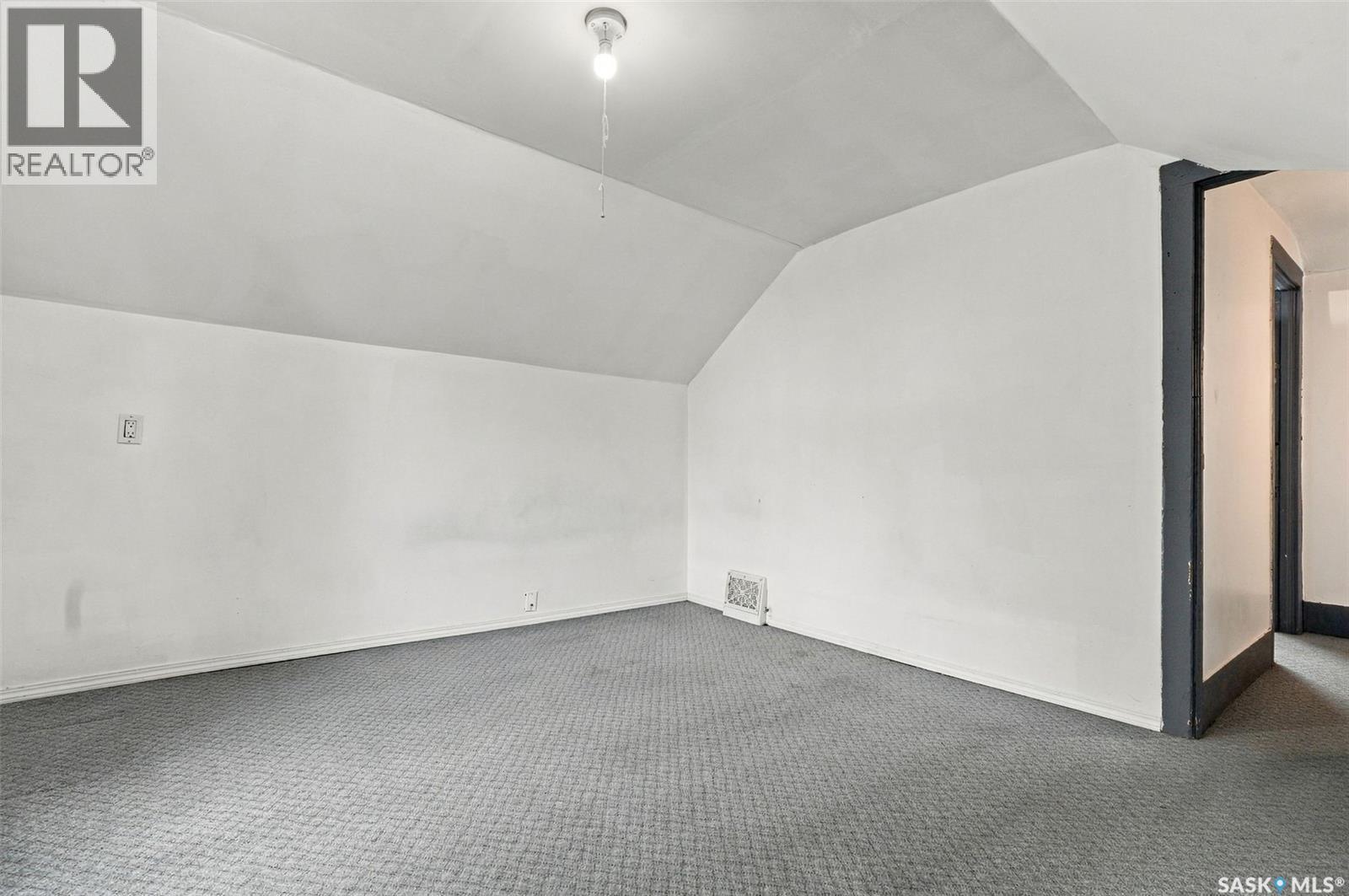 741 H Avenue S Property Photo 25