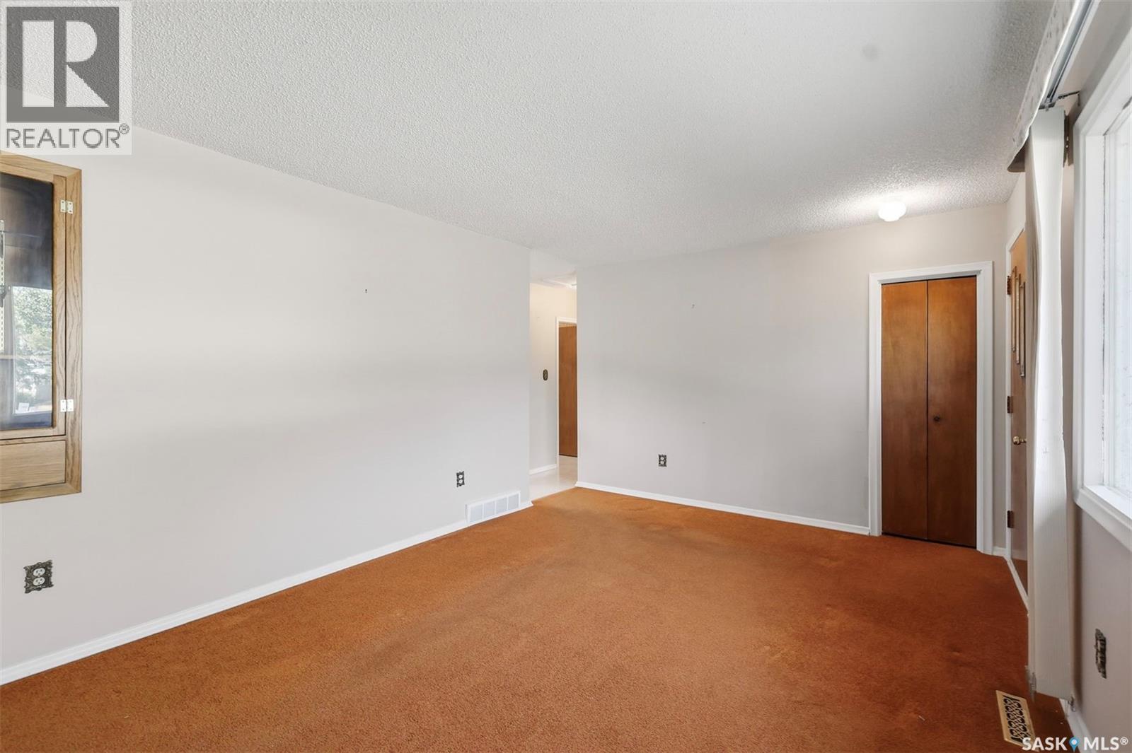 370 Taylor Avenue Property Photo 3