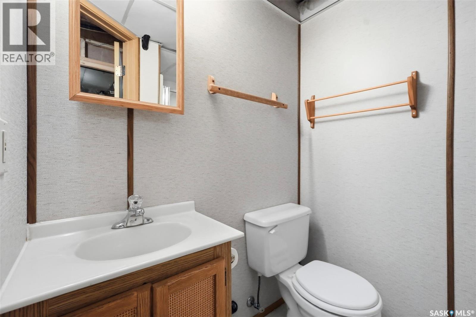 370 Taylor Avenue Property Photo 17