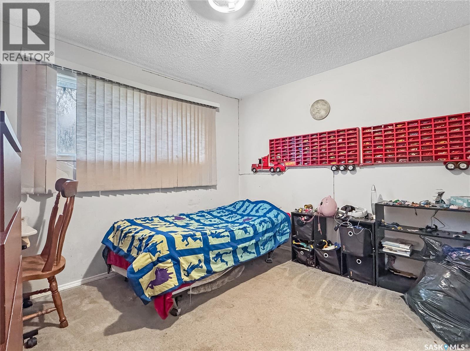 117 Hudek Avenue W Property Photo 10