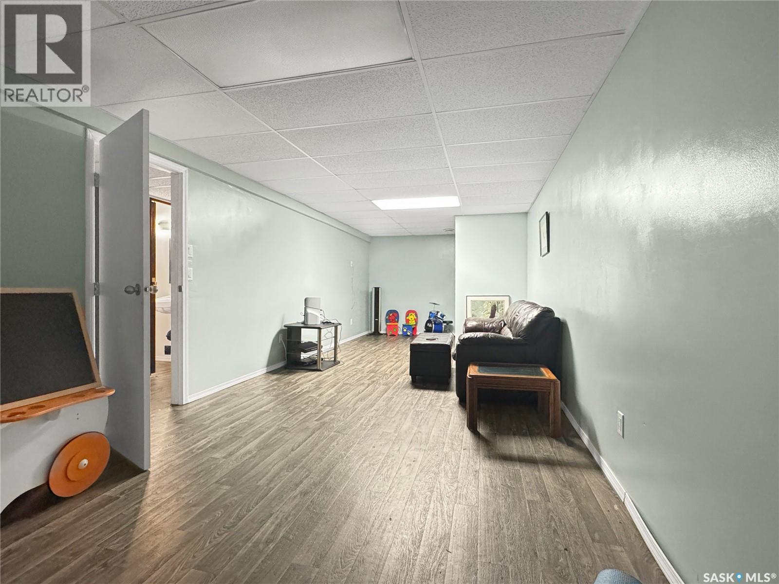 117 Hudek Avenue W Property Photo 12