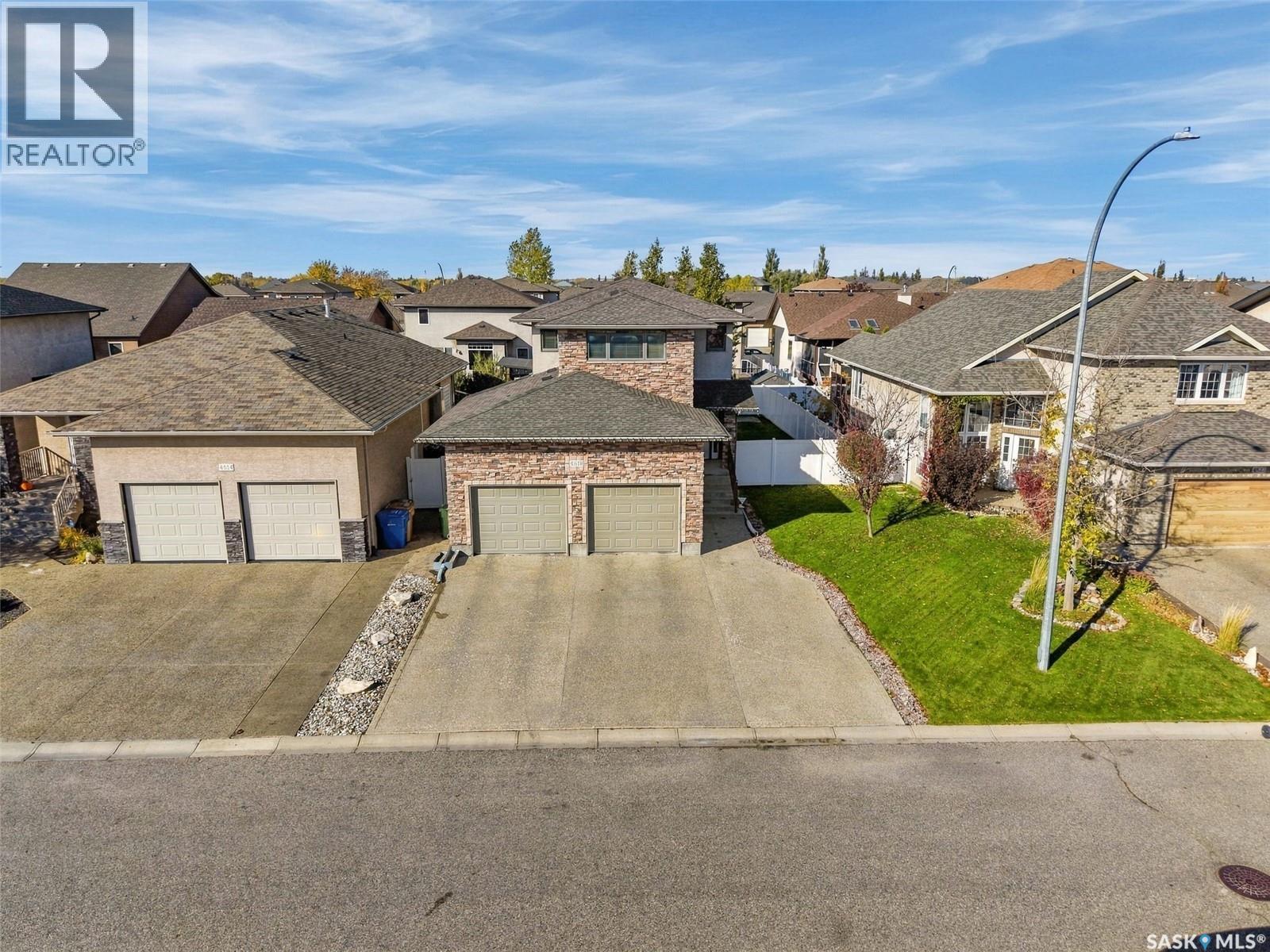 4518 Cudmore Crescent Property Photo 3