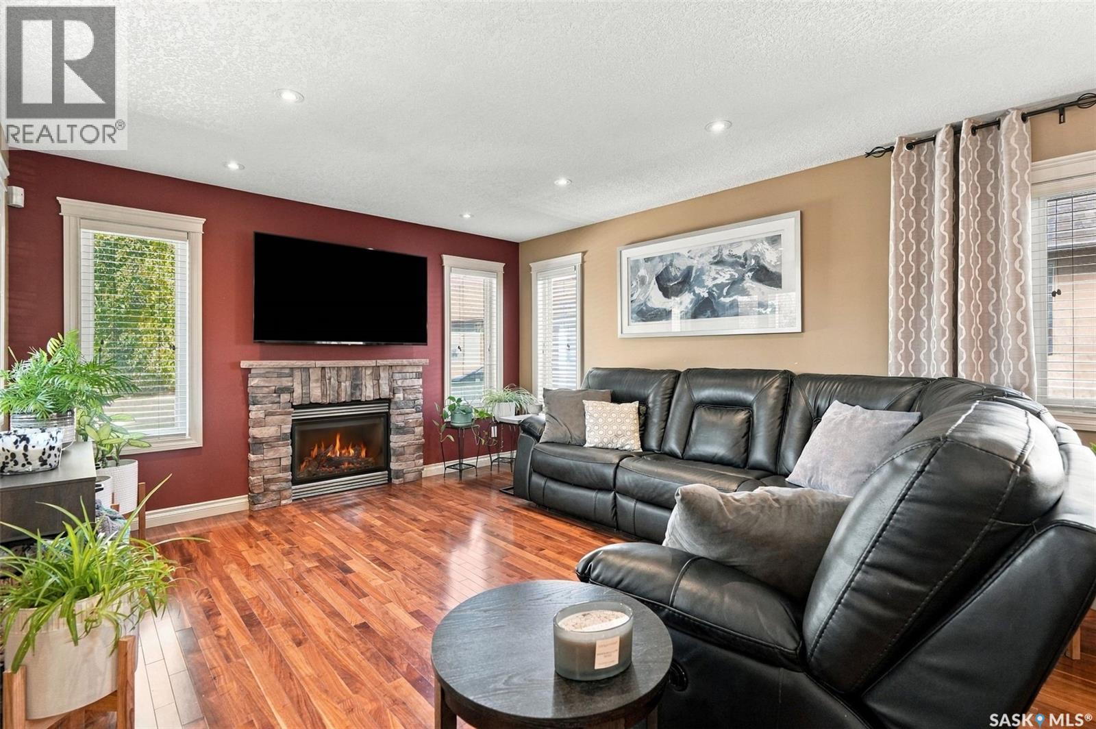 4518 Cudmore Crescent Property Photo 15