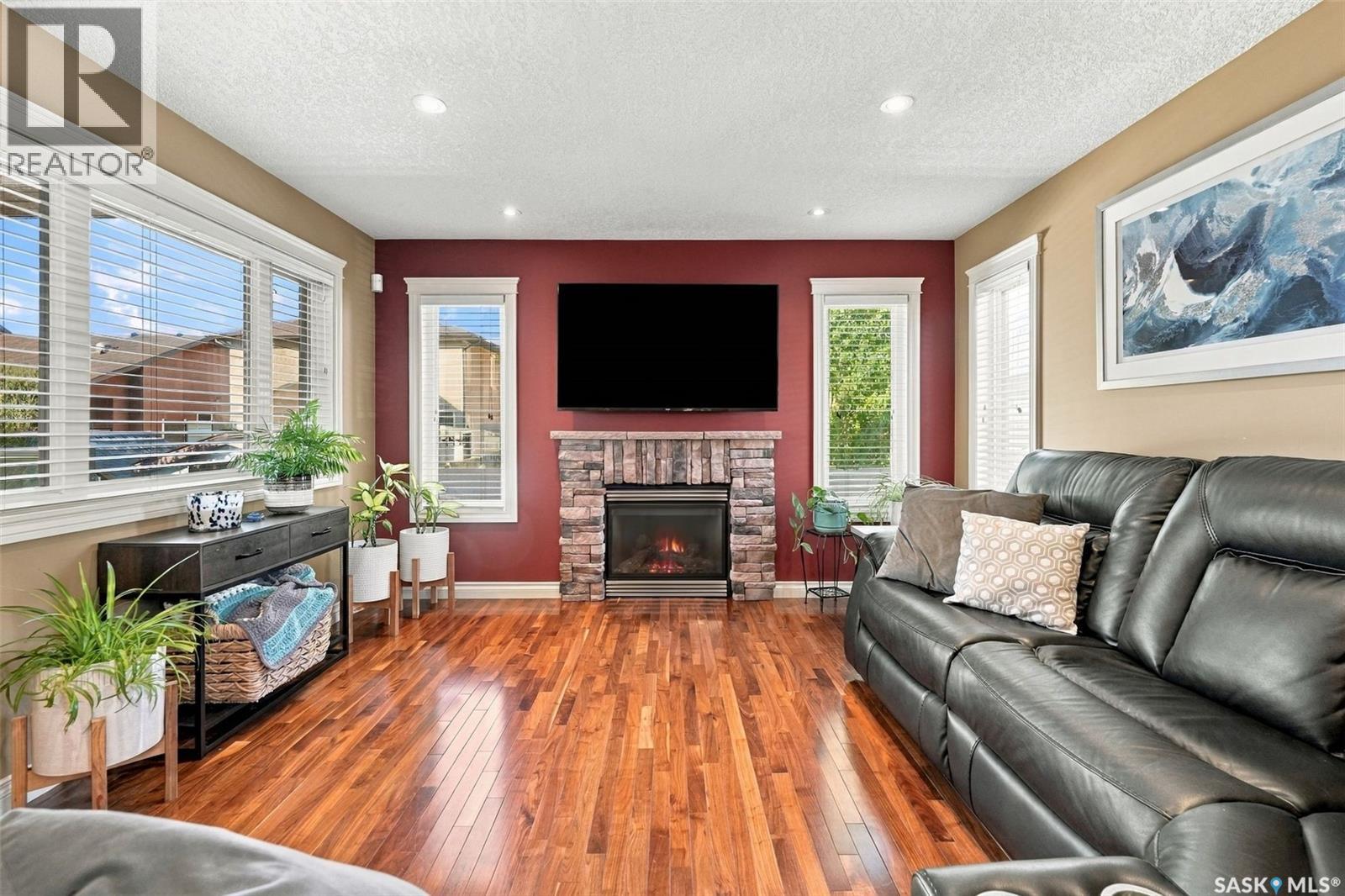 4518 Cudmore Crescent Property Photo 16