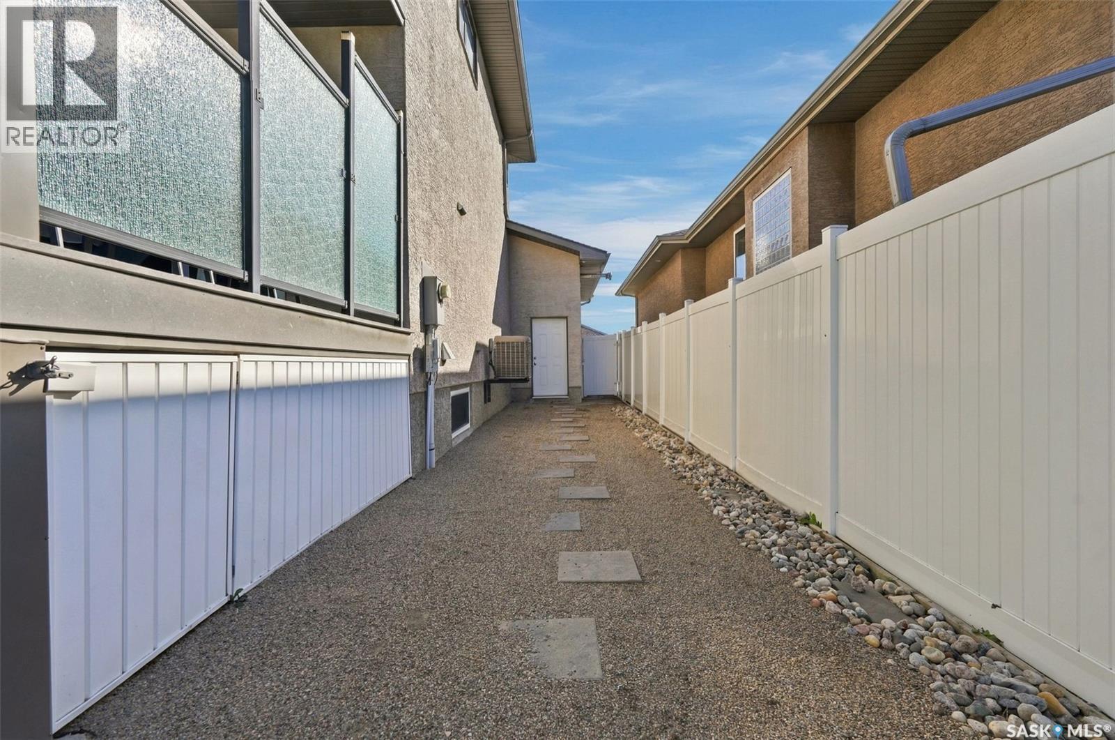 4518 Cudmore Crescent Property Photo 56