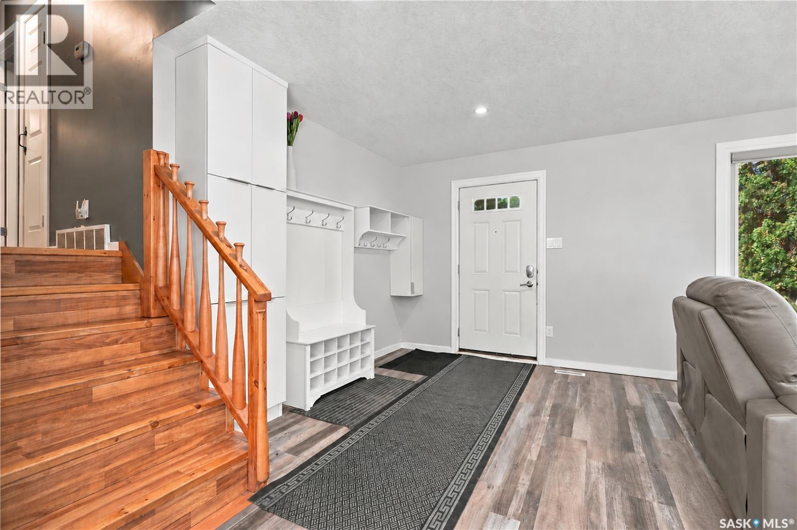 538 Highlands Terrace Property Photo 3