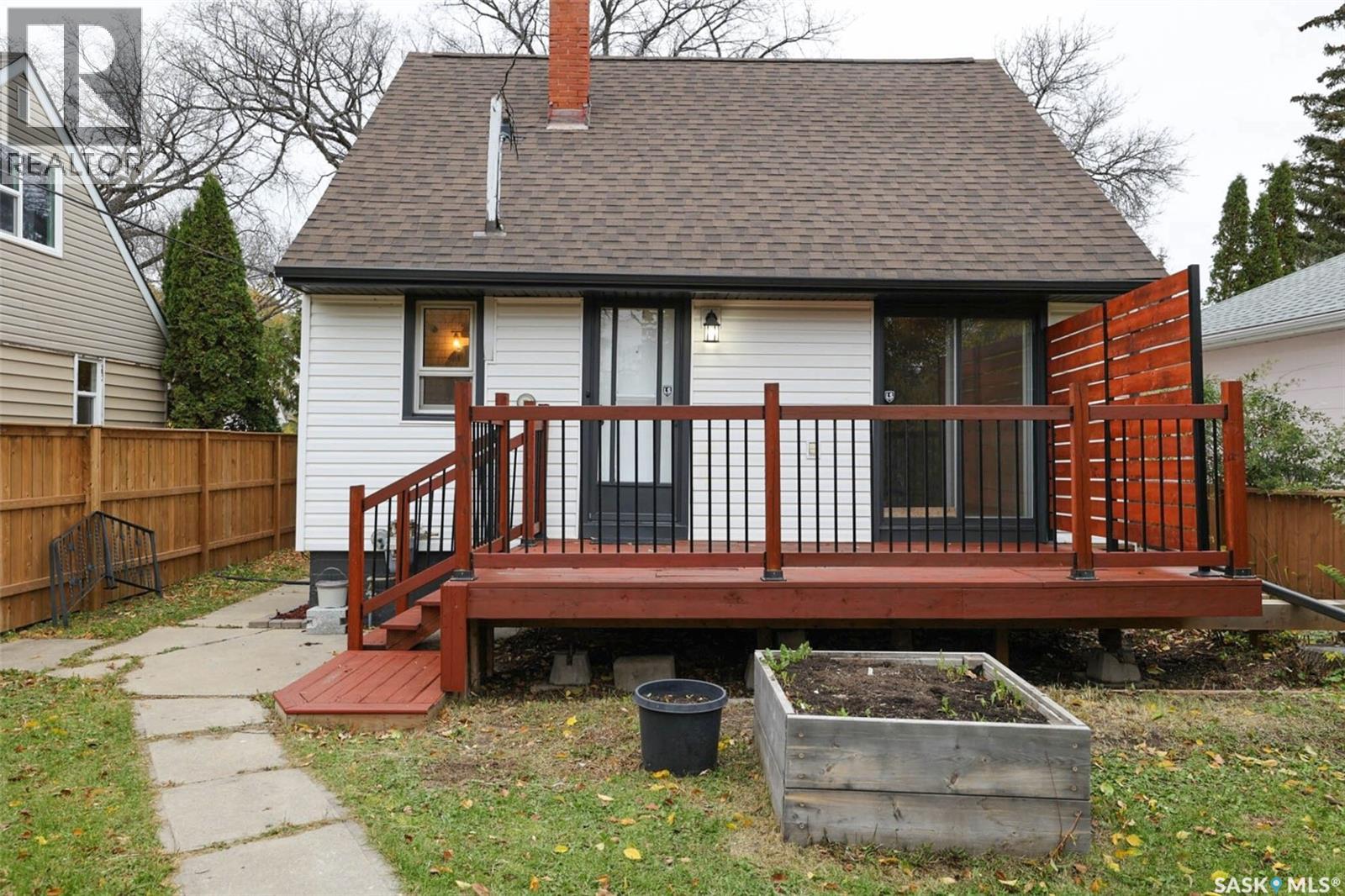 3721 Caen Avenue Property Photo 23