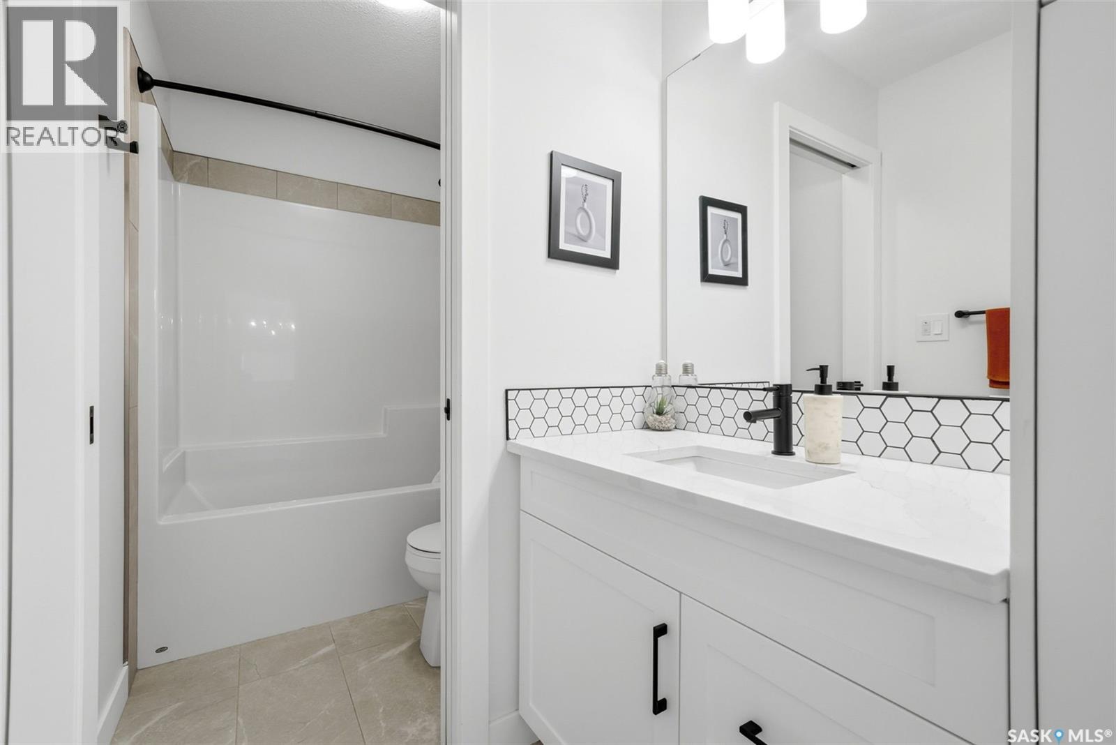 5112 E Green Crescent Property Photo 28