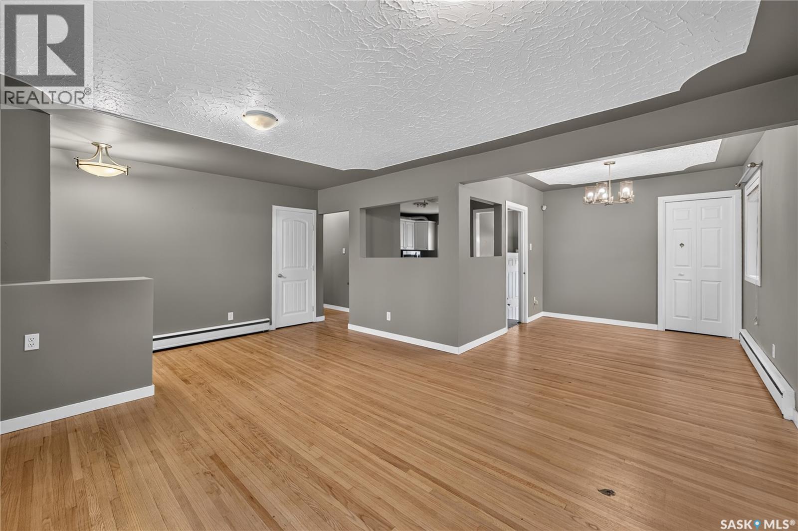 21 Dunning Crescent Property Photo 6