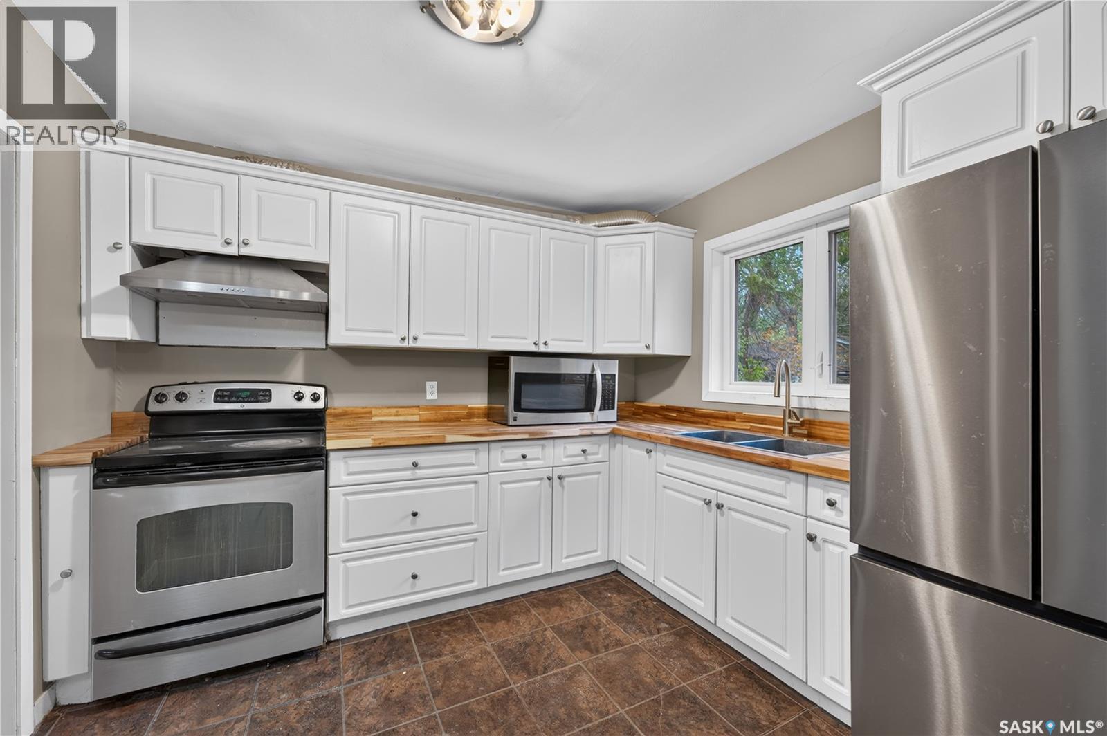 21 Dunning Crescent Property Photo 9