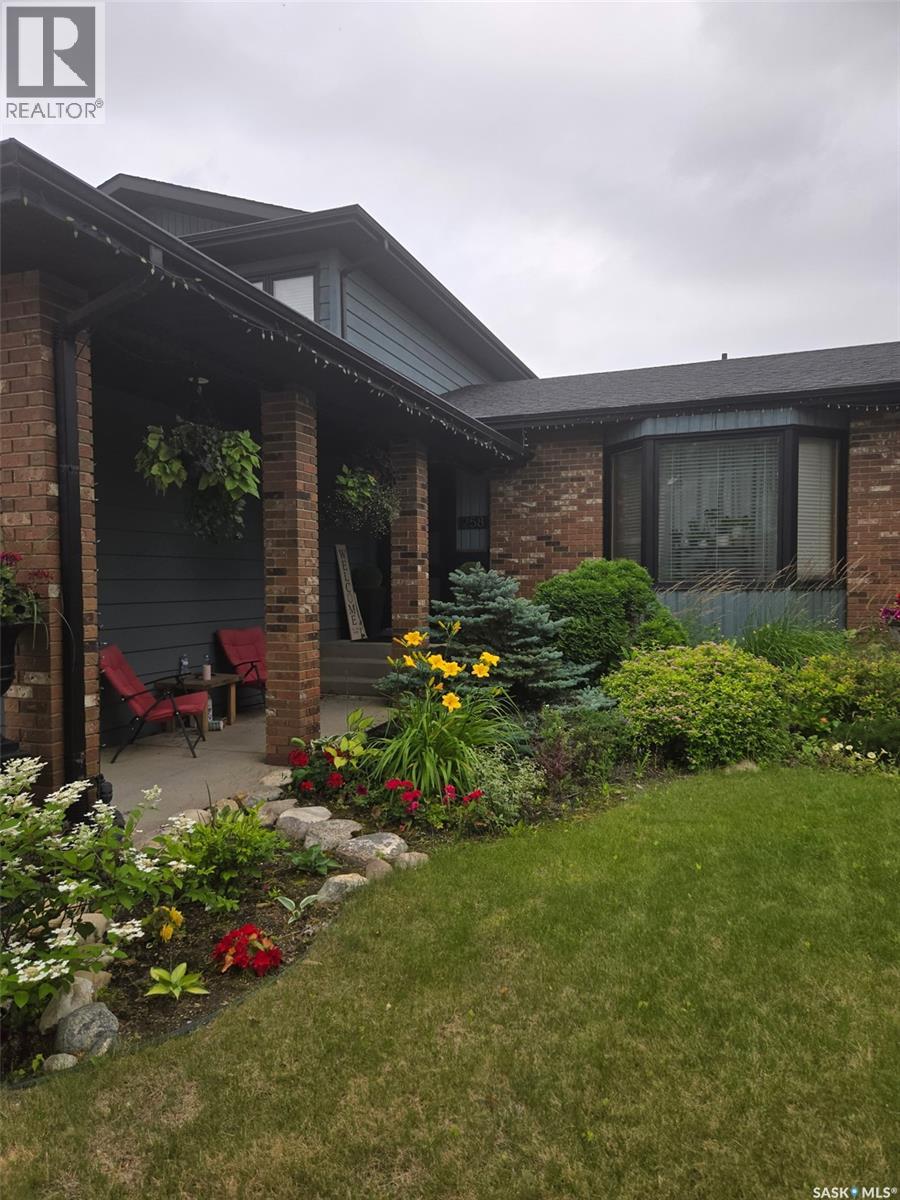 258 Ae Adams Crescent Property Photo 57