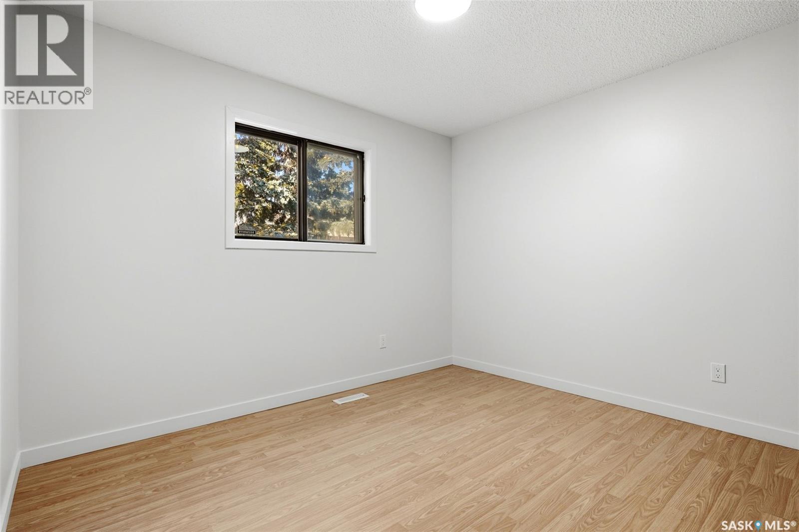 1014 Mawson Bay Property Photo 18