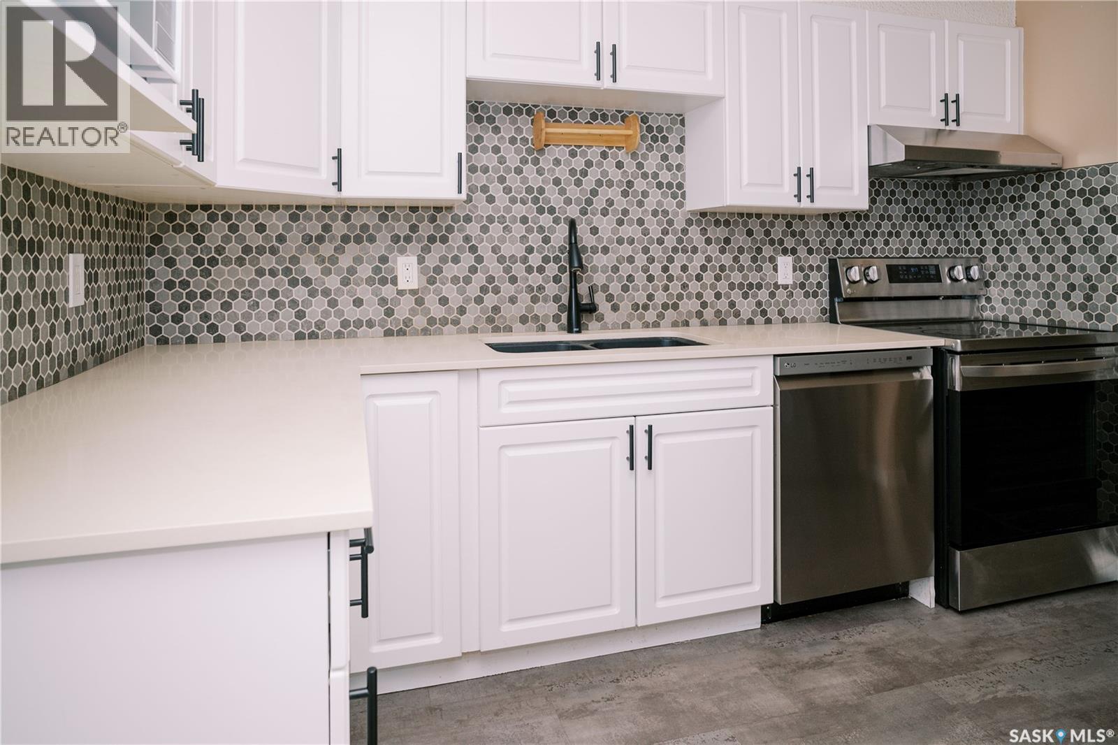 416 510 Prairie Avenue Property Photo 2
