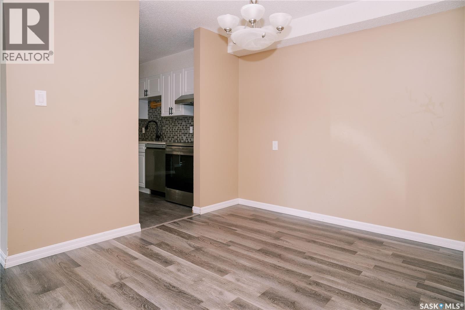 416 510 Prairie Avenue Property Photo 24