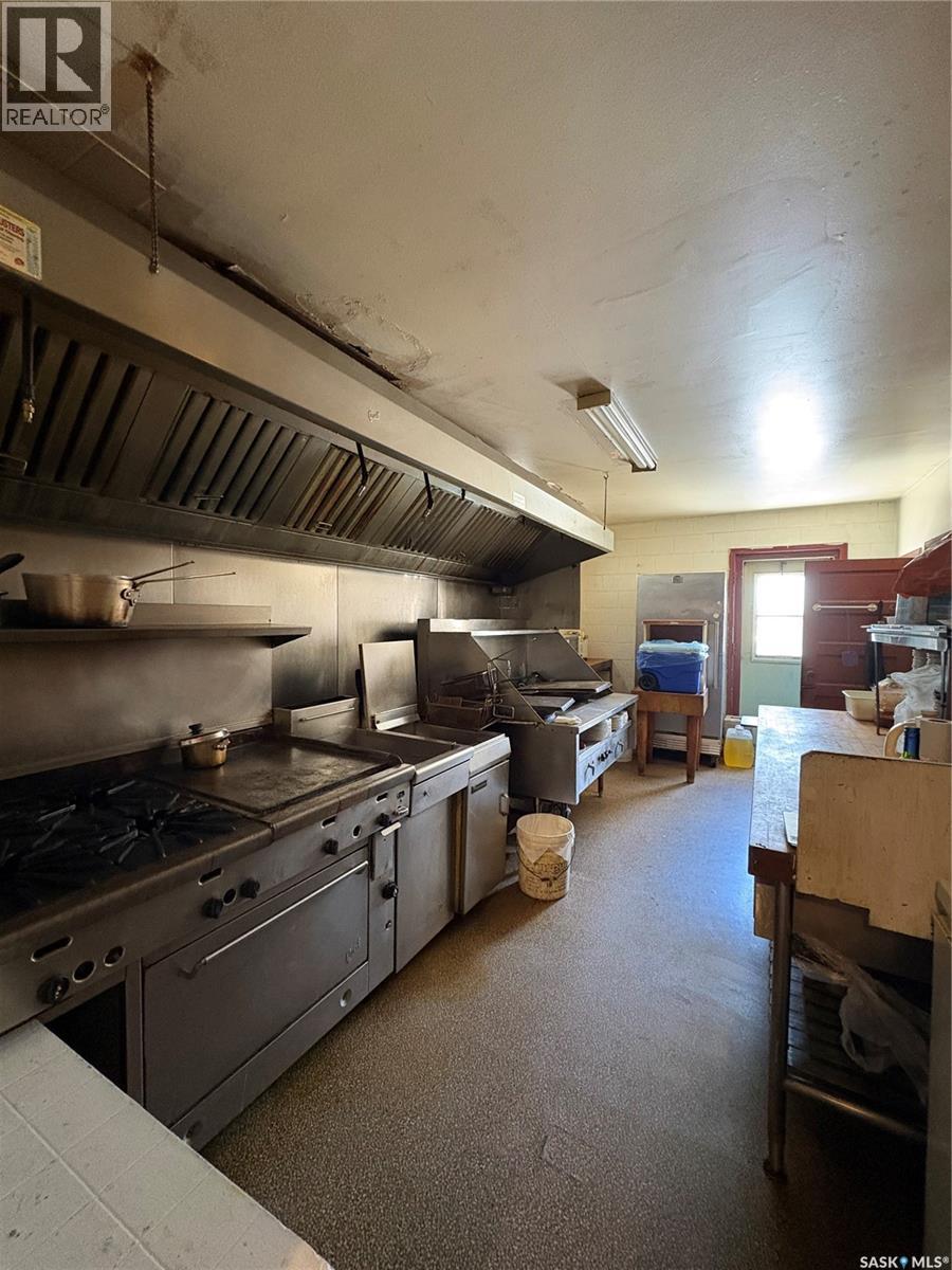 310 Main Street N Property Photo 6