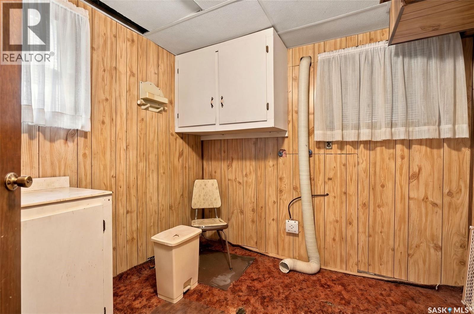 3030 Elphinstone Street Property Photo 24