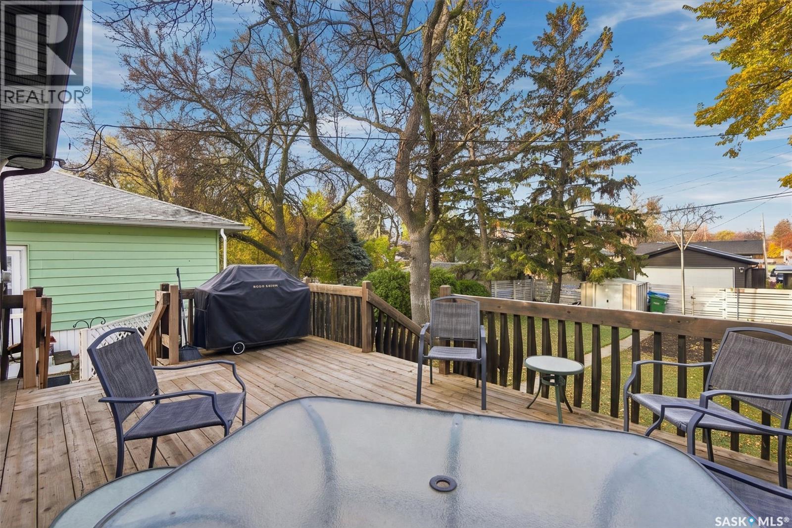 3030 Elphinstone Street Property Photo 25