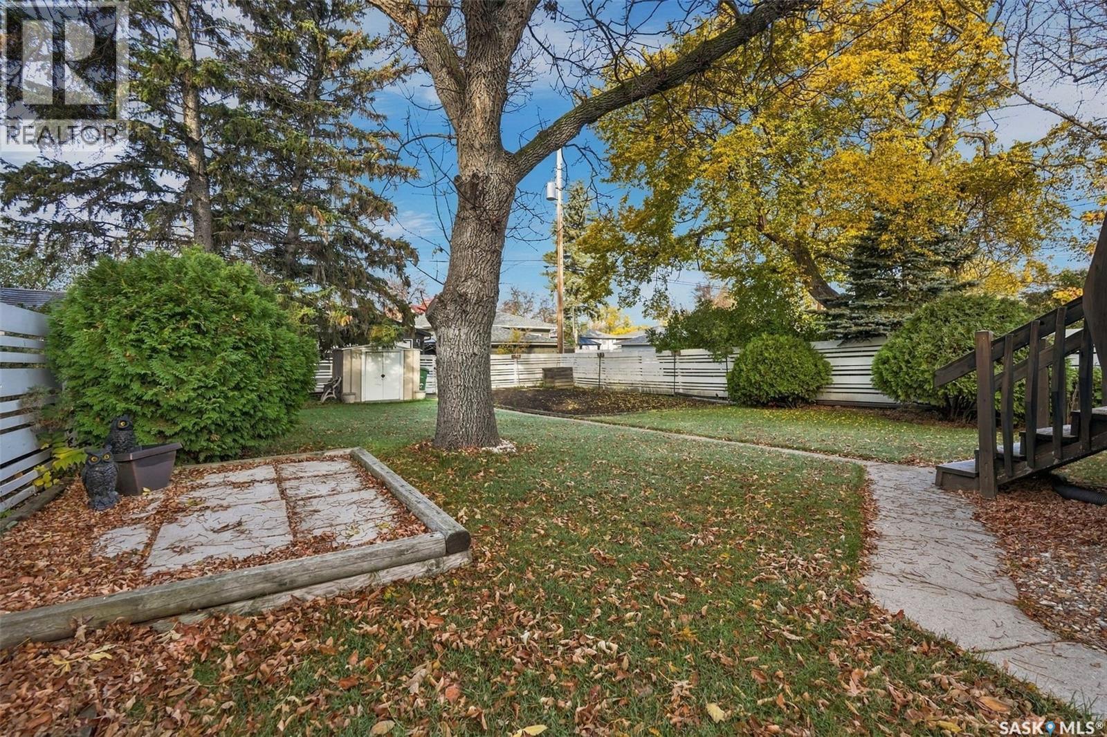 3030 Elphinstone Street Property Photo 28