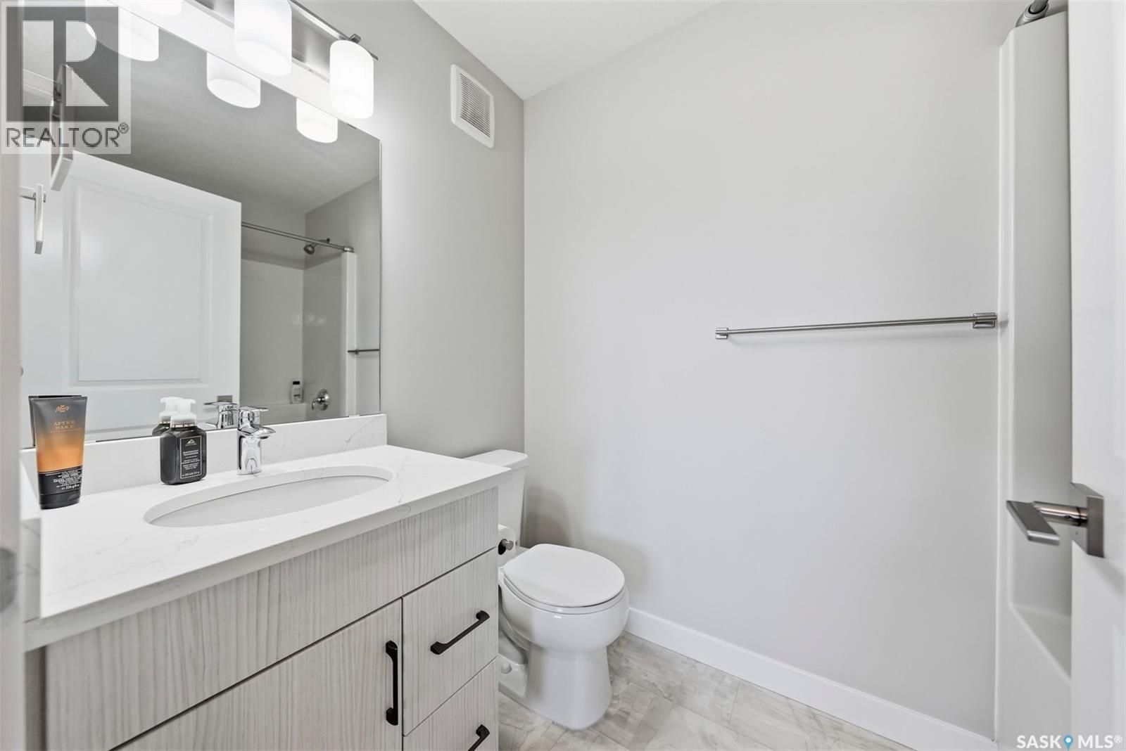 562 Stilling Way Property Photo 19