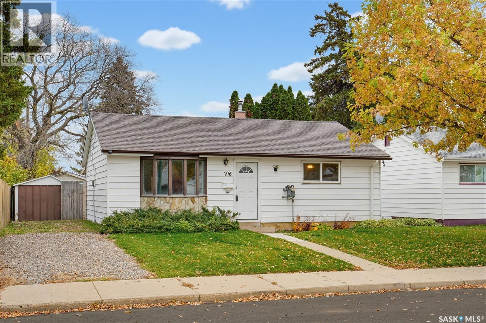 706 S Avenue N Property Photo 2