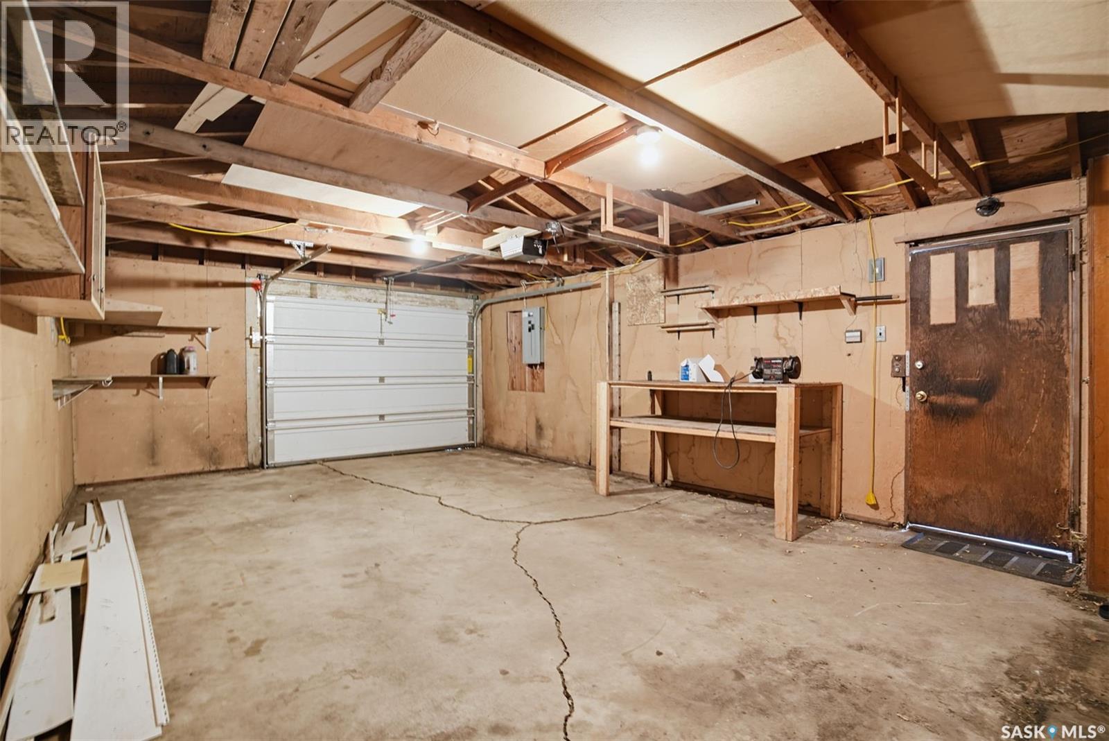 706 S Avenue N Property Photo 27