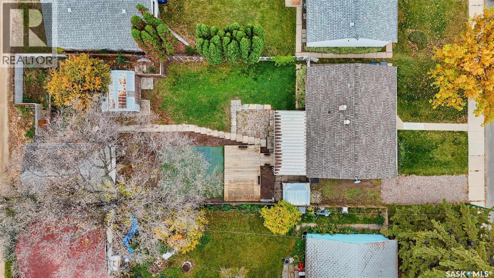 706 S Avenue N Property Photo 33