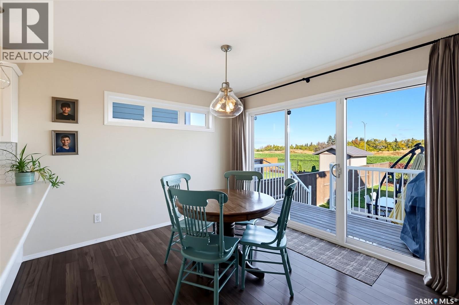 263 Eaton Crescent Property Photo 8